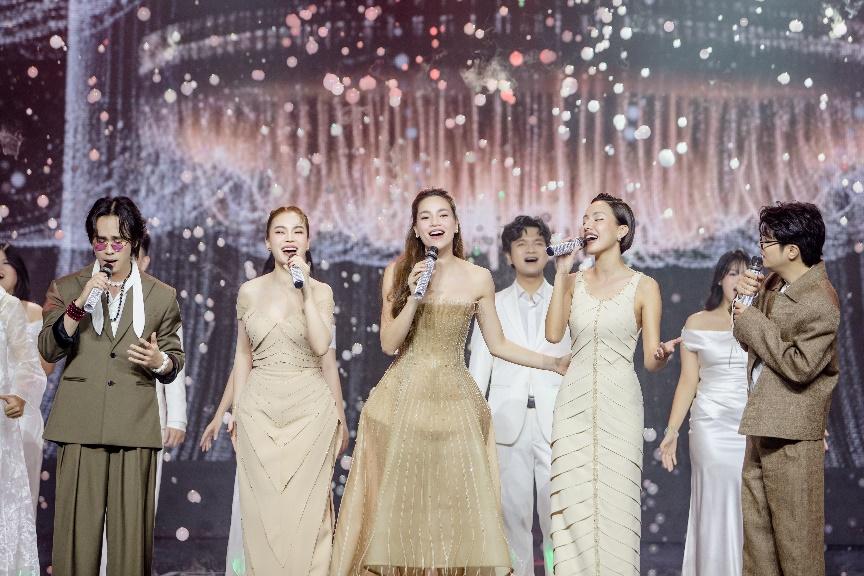 Tổng đạo diễn Trần Th&agrave;nh Trung n&acirc;ng tầm đẳng cấp đại nhạc hội Tết Việt- Ảnh 3.