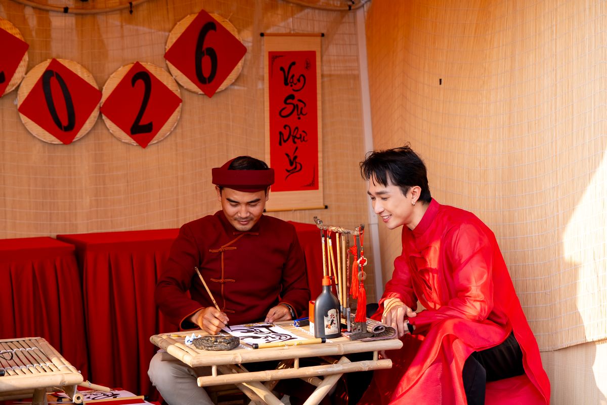 Để Valentine kh&ocirc;ng nh&agrave;m ch&aacute;n, h&atilde;y thử cảm gi&aacute;c &ldquo;y&ecirc;u từ tr&ecirc;n cao&rdquo; với lễ hội khinh kh&iacute; cầu Cần Giờ- Ảnh 5.