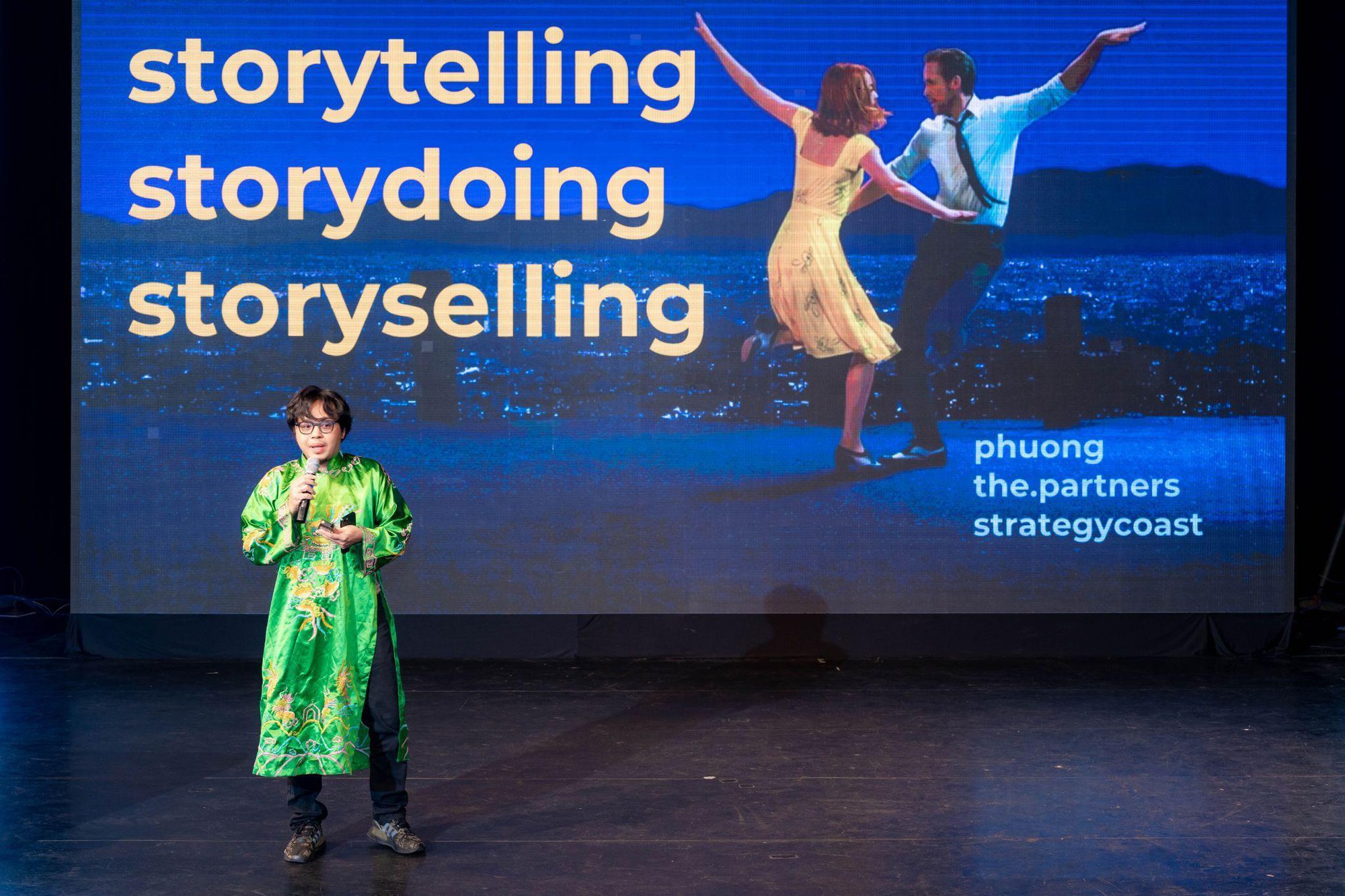 Du h&agrave;nh v&agrave;o thế giới Marcom 2026: Tạm biệt "t&iacute;nh từ" s&aacute;o rỗng, ch&agrave;o đ&oacute;n "động từ" thực thi- Ảnh 6.