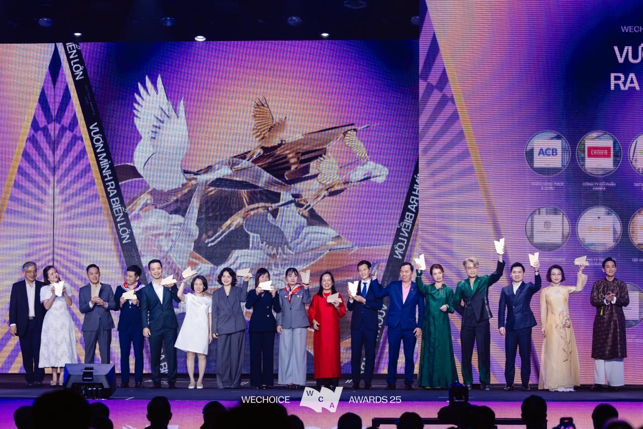 WeChoice Awards 2025 v&agrave; khoảnh khắc t&ocirc;n vinh những doanh nghiệp Việt chinh phục &ldquo;biển lớn&rdquo;- Ảnh 2.