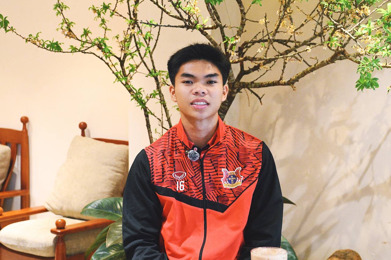 Phỏng vấn L&ecirc; Ph&aacute;t U23 Việt Nam: 