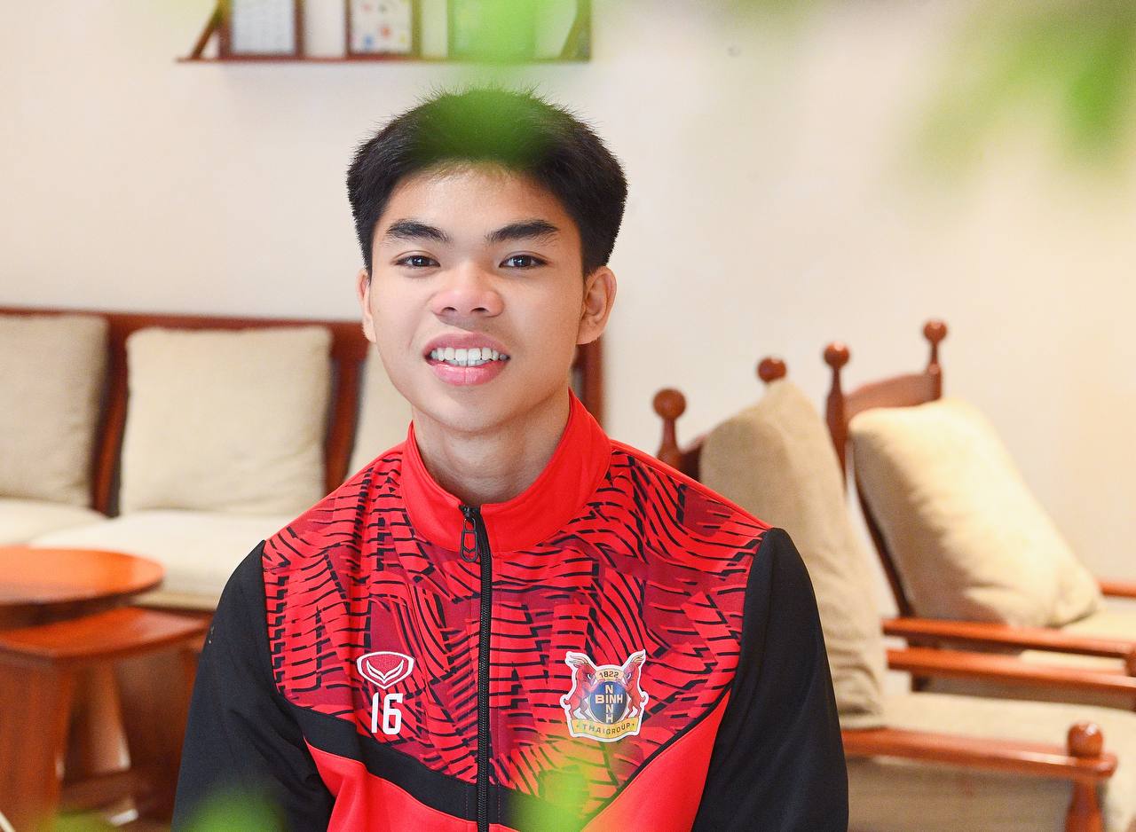 Phỏng vấn L&ecirc; Ph&aacute;t U23 Việt Nam: 