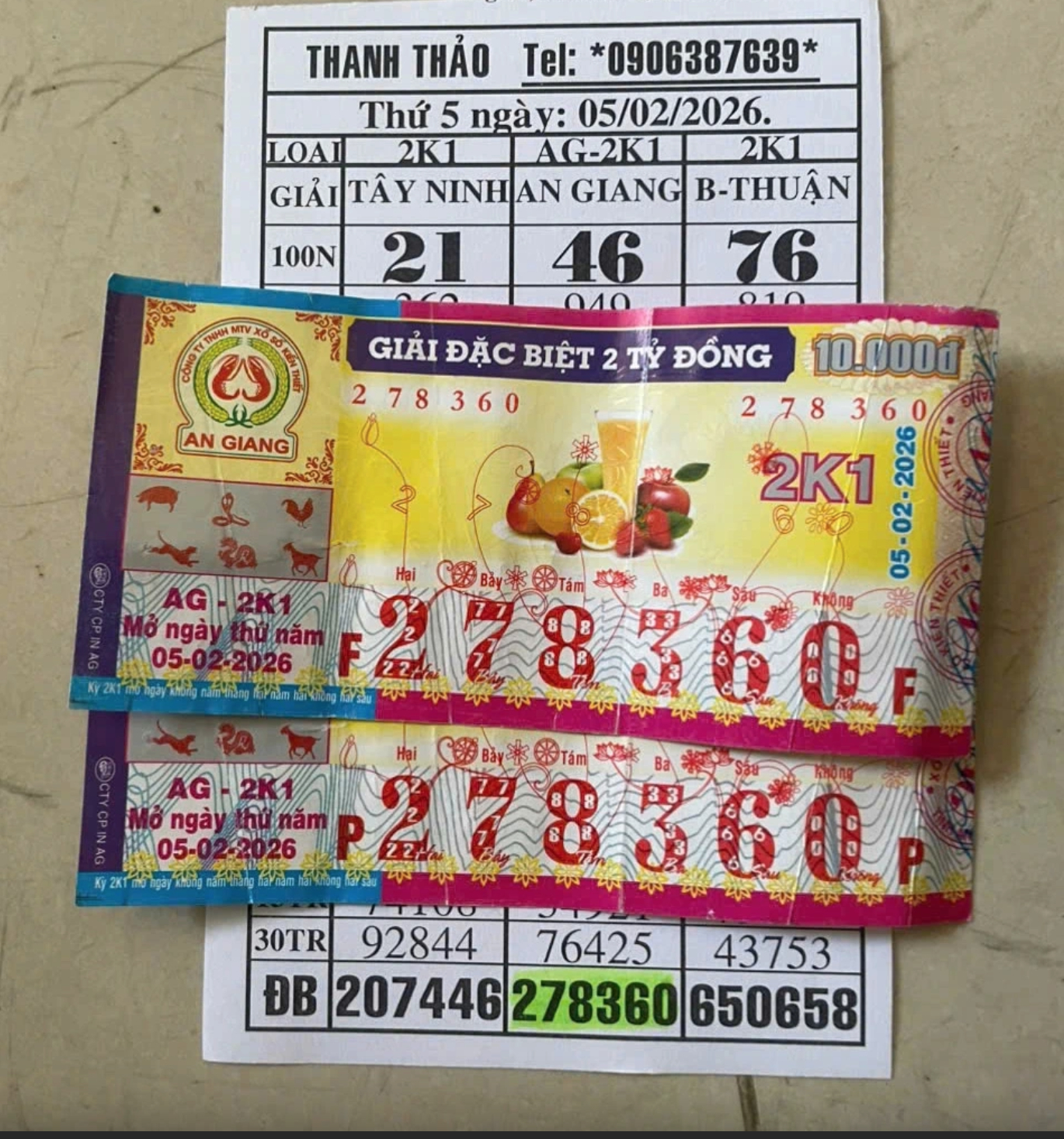 Người thợ hồ qu&ecirc; Hưng Y&ecirc;n tr&uacute;ng số "khủng" ng&agrave;y gi&aacute;p Tết: Xảy ra chuyện hy hữu khi b&agrave;n giao tiền thưởng- Ảnh 1.