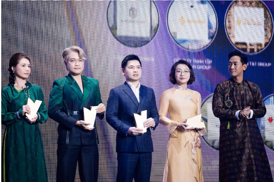 WeChoice Awards 2025 v&agrave; khoảnh khắc t&ocirc;n vinh những doanh nghiệp Việt chinh phục &ldquo;biển lớn&rdquo;- Ảnh 5.