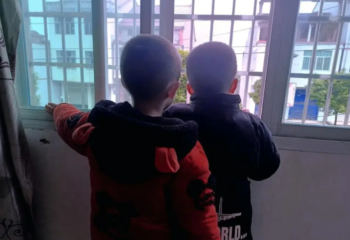 Khi thế hệ 5x, 6x dần vắng bóng: "Thời đại ít họ hàng" và những áp lực sức khỏe âm thầm- Ảnh 1.