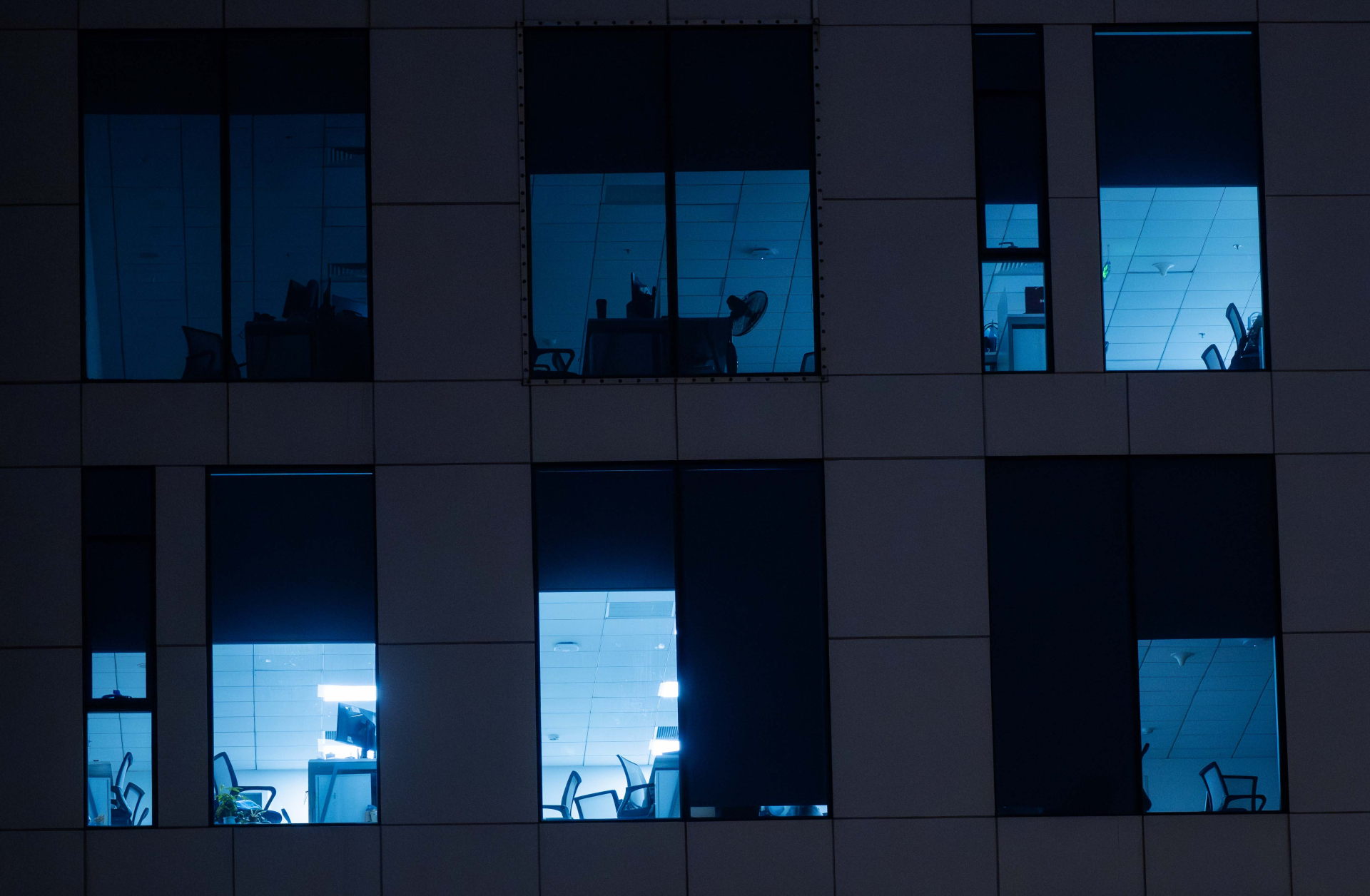 VIDEO: 26 Tết - đ&ecirc;m tăng ca cuối c&ugrave;ng của d&acirc;n ng&acirc;n h&agrave;ng ở H&agrave; Nội v&agrave; TP.HCM c&oacute; g&igrave; đặc biệt?- Ảnh 3.