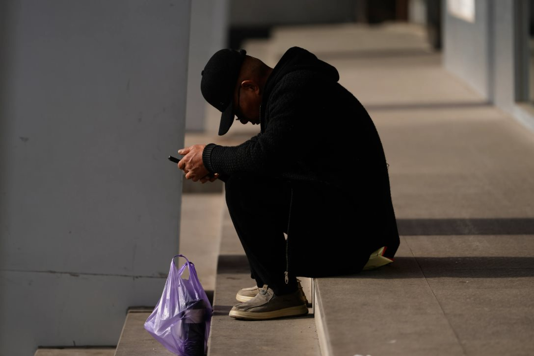 125 triệu người c&ocirc; đơn ở Trung Quốc: C&acirc;u chuyện buồn từ ứng dụng điểm danh &lsquo;bạn chết chưa?&rsquo;, 90% kh&aacute;ch h&agrave;ng l&agrave; phụ nữ độc th&acirc;n 25-35 tuổi- Ảnh 4.