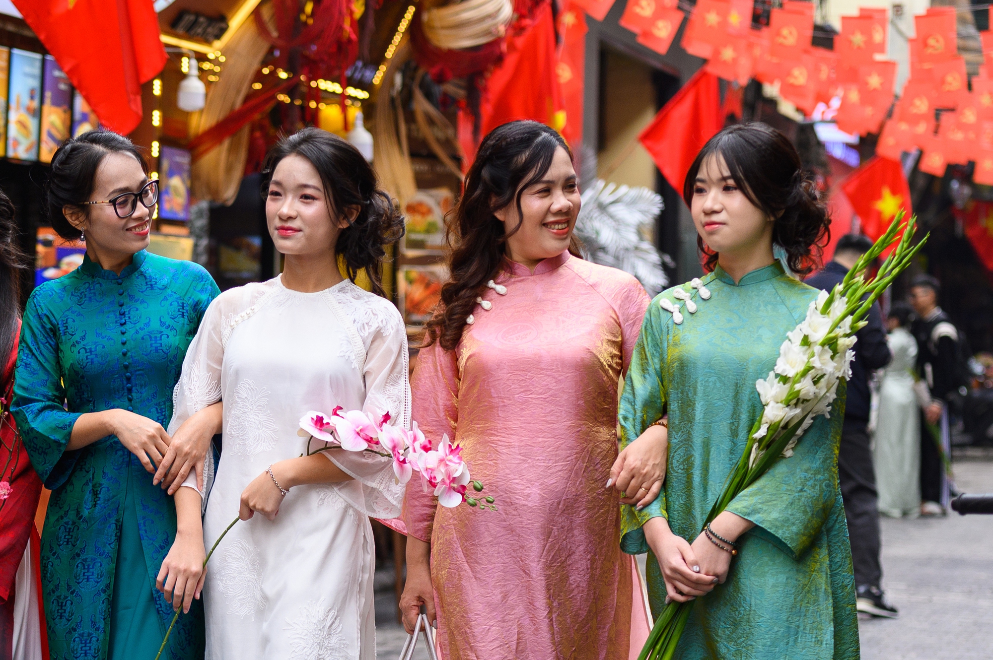 26 Tết rồi, ra m&agrave; xem H&agrave; Nội đ&atilde; cỡ n&agrave;y!- Ảnh 17.