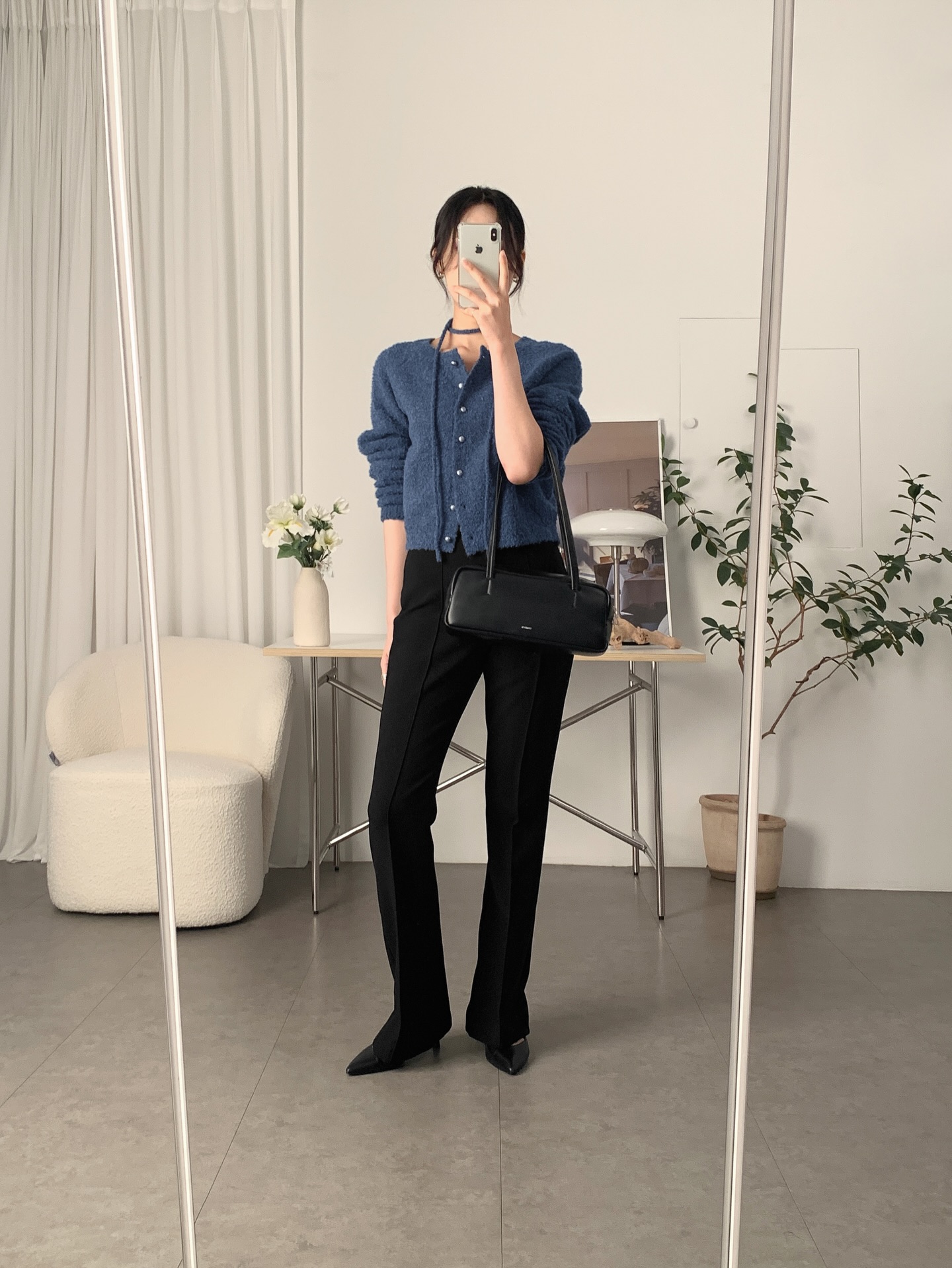 3 gam m&agrave;u trầm nhưng kh&ocirc;ng hề gi&agrave; nua, cứ mặc l&ecirc;n l&agrave; sang chảnh thời thượng- Ảnh 4.