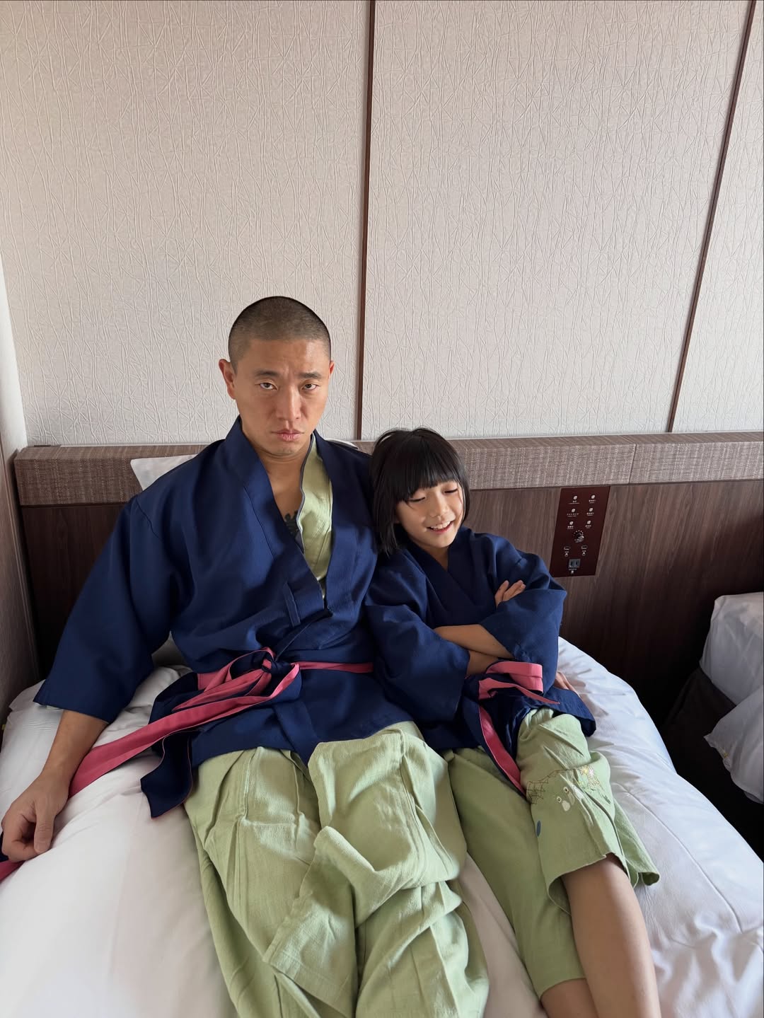 Tin nổi không: Đây mà là con trai của sao nam Running Man bị ghét nhất ư?- Ảnh 3. Tin nổi không: Đây mà là con trai của sao nam Running Man bị ghét nhất ư?- Ảnh 3.