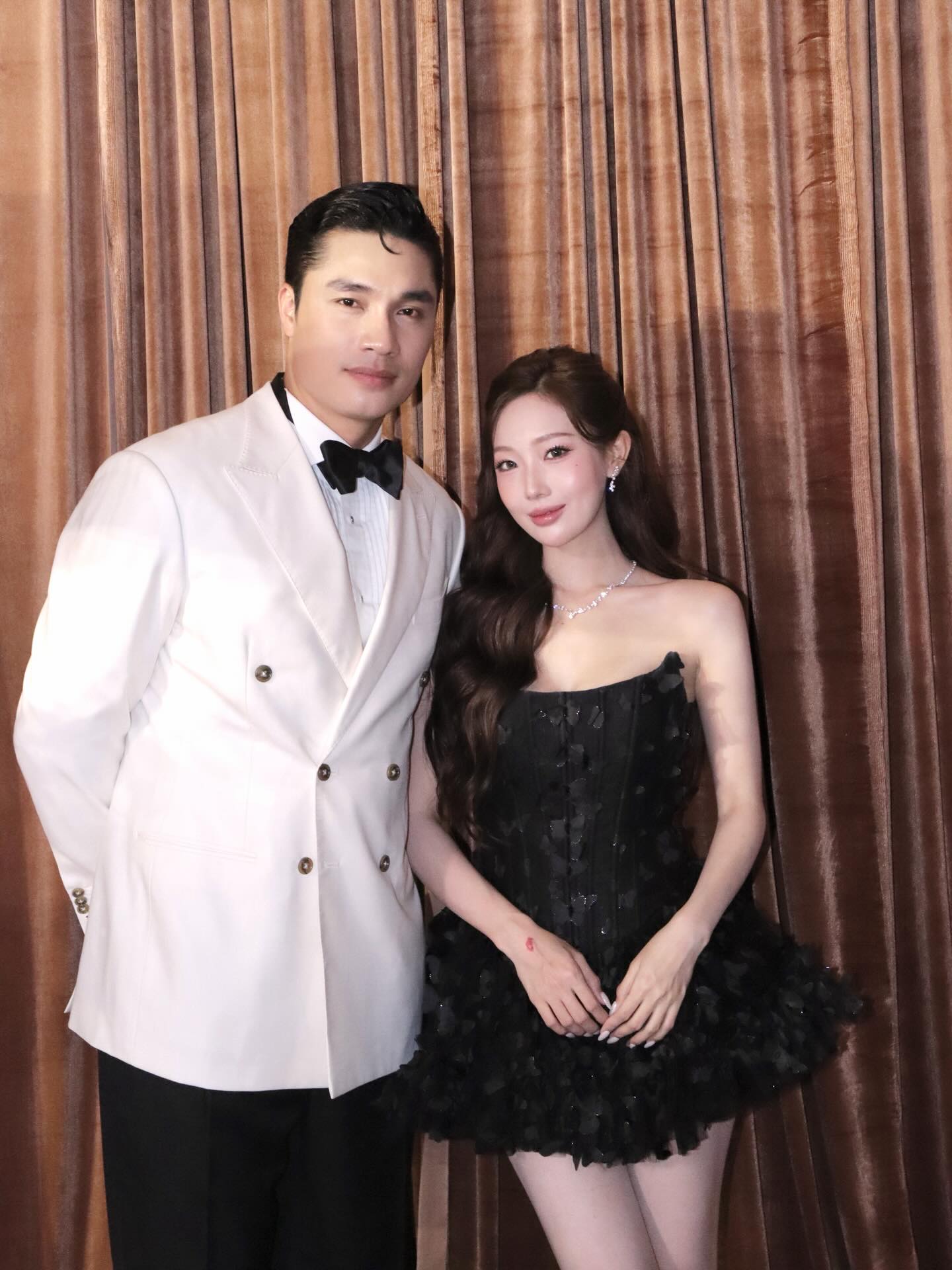 VIDEO N&agrave;ng Mơ, Mạnh Ki&ecirc;n - Yuna Vũ v&agrave; Fansie Family "b&oacute;c qu&agrave;" Valentine, n&oacute;i chuyện mua v&agrave;ng v&agrave; cả l&igrave; x&igrave; Tết- Ảnh 3.