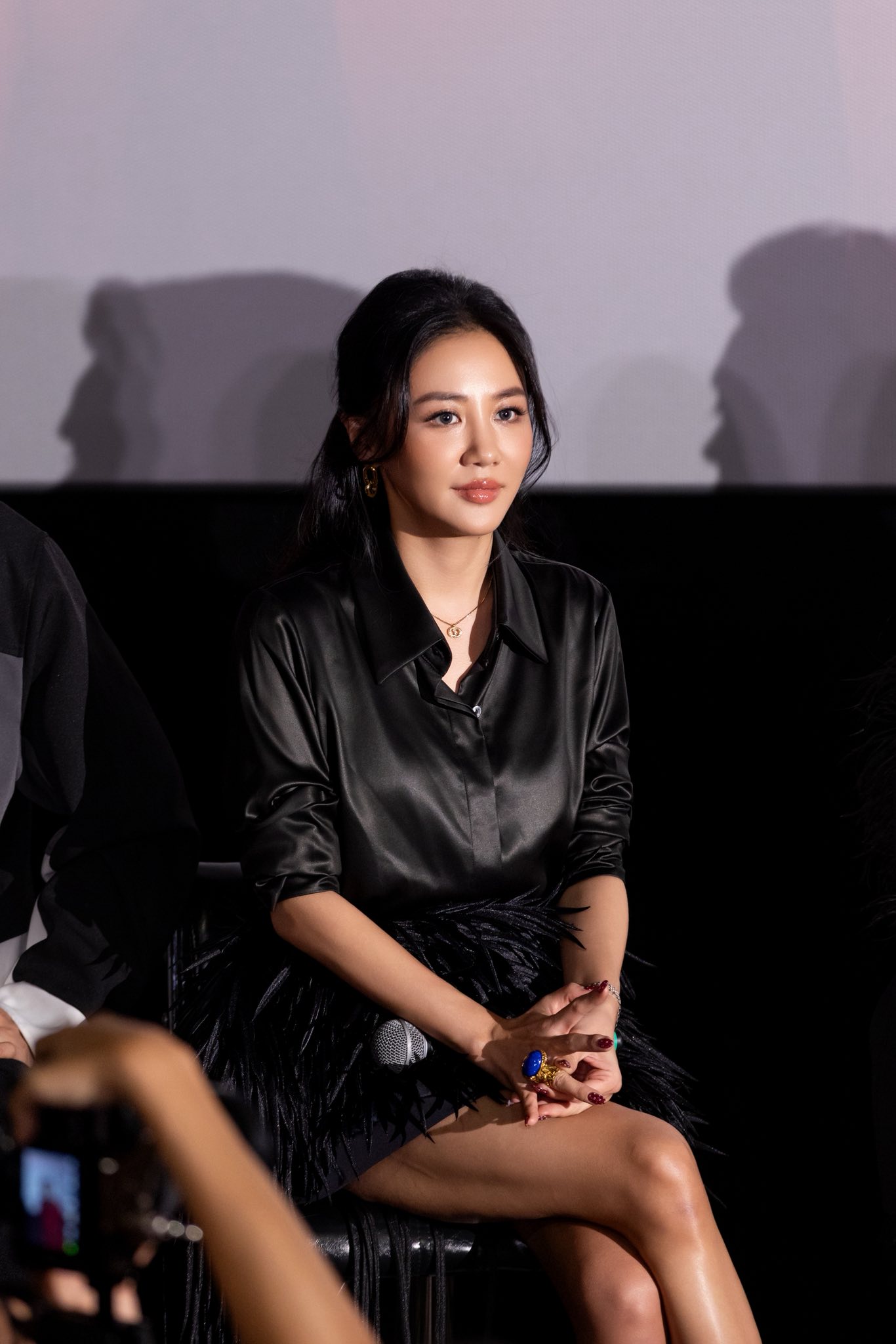 Mỹ nh&acirc;n đang g&acirc;y b&atilde;o phim Tết của Trấn Th&agrave;nh: Ca sĩ chăm ra album nhất Vbiz, đắt show h&agrave;ng đầu thế hệ- Ảnh 5.