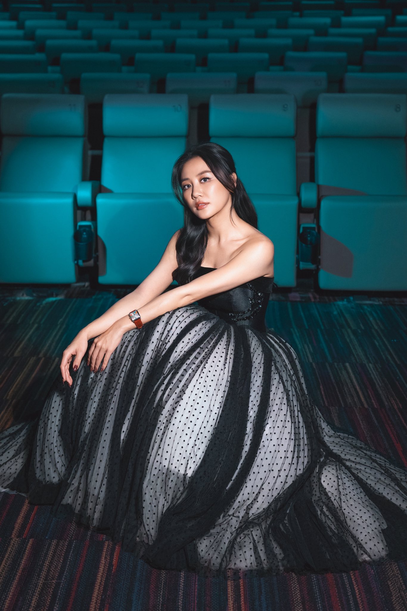 Mỹ nh&acirc;n đang g&acirc;y b&atilde;o phim Tết của Trấn Th&agrave;nh: Ca sĩ chăm ra album nhất Vbiz, đắt show h&agrave;ng đầu thế hệ- Ảnh 2.