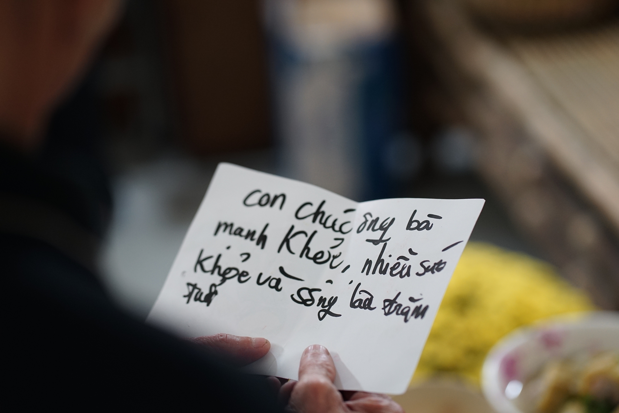 "Sống ở đ&acirc;y mới thấy c&oacute; Tết&rdquo;: C&aacute;i Tết "đủ" những cụ gi&agrave; neo đơn giữa l&ograve;ng TP.HCM- Ảnh 8.