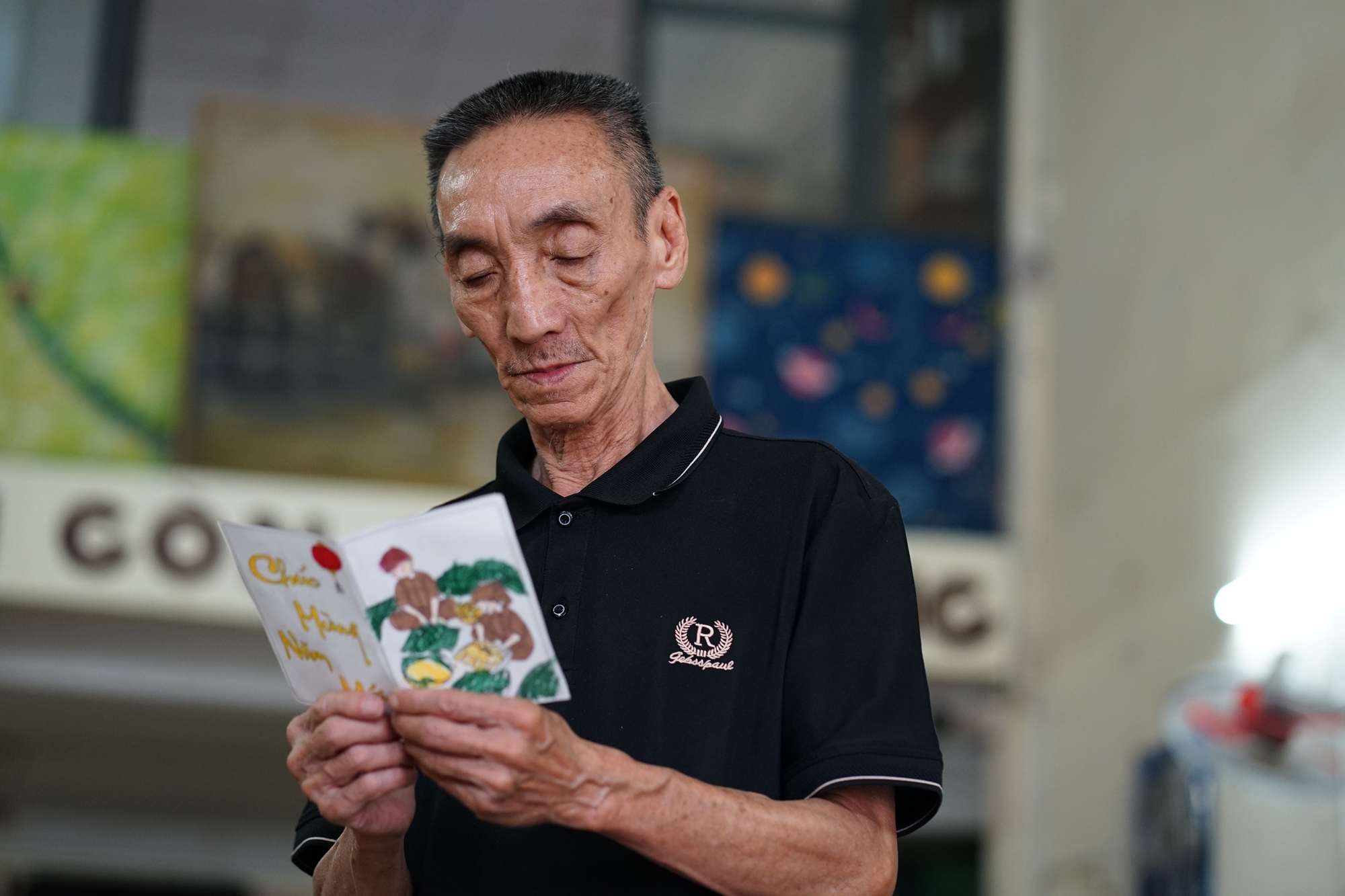 "Sống ở đ&acirc;y mới thấy c&oacute; Tết&rdquo;: C&aacute;i Tết "đủ" những cụ gi&agrave; neo đơn giữa l&ograve;ng TP.HCM- Ảnh 9.