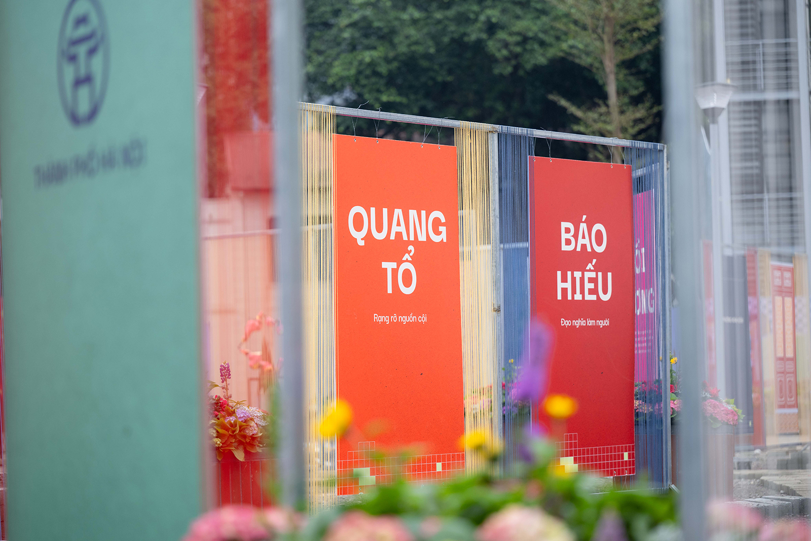 Cảnh tượng bất ngờ trước kh&ocirc;ng gian mới c&ocirc;ng vi&ecirc;n ph&iacute;a Đ&ocirc;ng hồ Gươm- Ảnh 8.