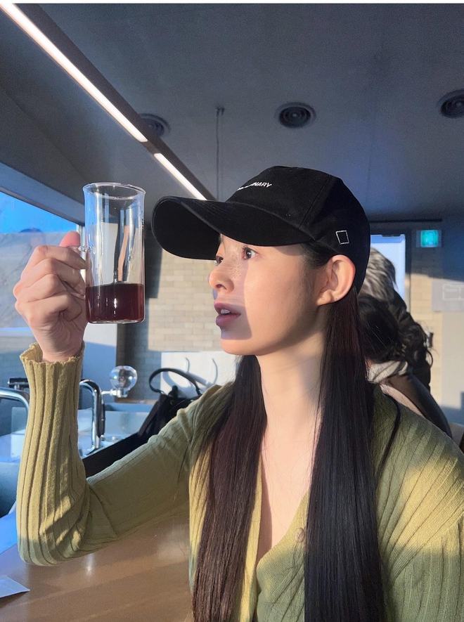 "Nữ ho&agrave;ng h&igrave;nh thể" đang g&acirc;y b&atilde;o mạng v&igrave; lột x&aacute;c xong xinh như Suzy l&agrave; ai?- Ảnh 13.