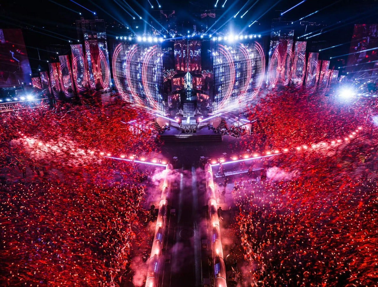 Ca sĩ Hoa Thần Vũ mua 3 mảnh đất để tổ chức h&ograve;a nhạc- Ảnh 1.