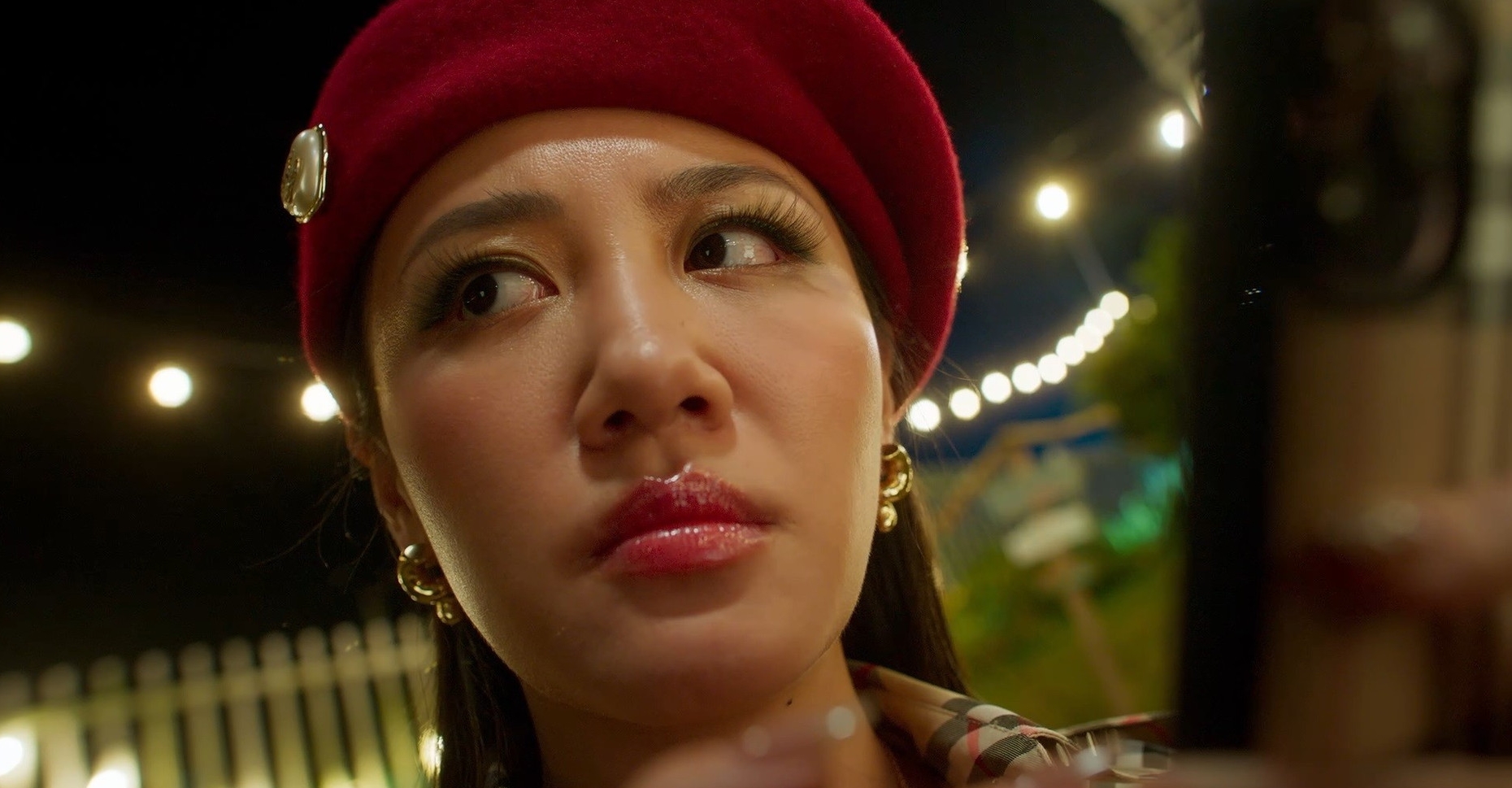 Review n&oacute;ng Thỏ Ơi!!: Phim hay nhất của Trấn Th&agrave;nh, 1 mỹ nh&acirc;n diễn đỉnh tột độ ở mọi khung h&igrave;nh- Ảnh 4.