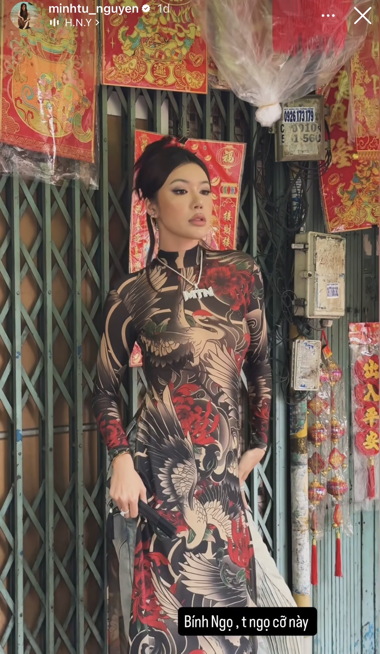 Hoảng với &aacute;o d&agrave;i 