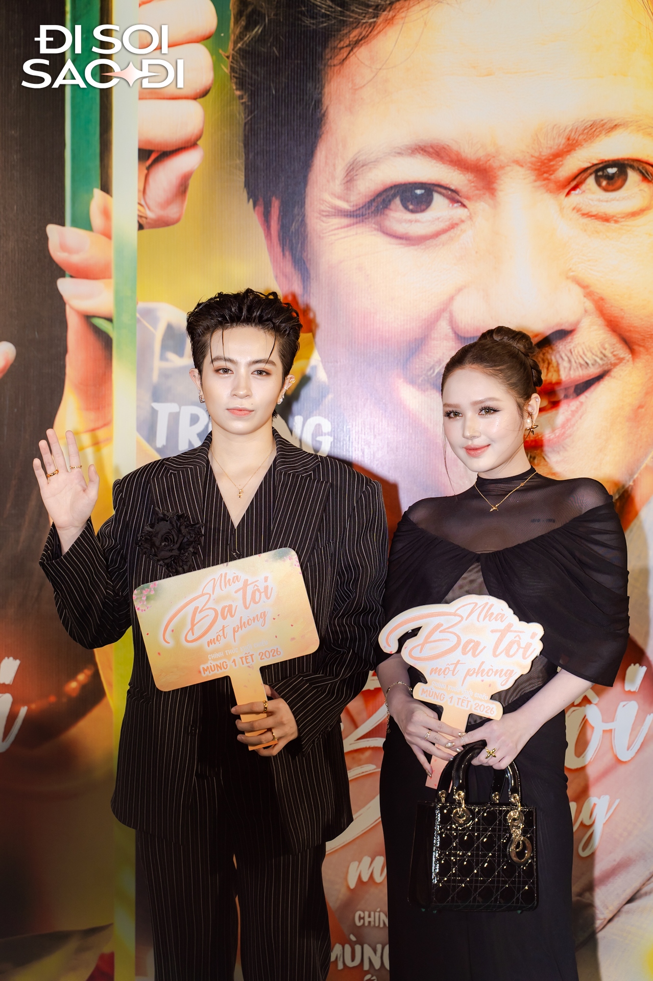 Thảm đỏ HOT nhất h&ocirc;m nay: Nh&atilde; Phương - Midu đẹp mướt mượt thấy l&agrave; m&ecirc;, Hiền Hồ nhợt nhạt k&eacute;m sắc kh&ocirc;ng ngờ- Ảnh 13.