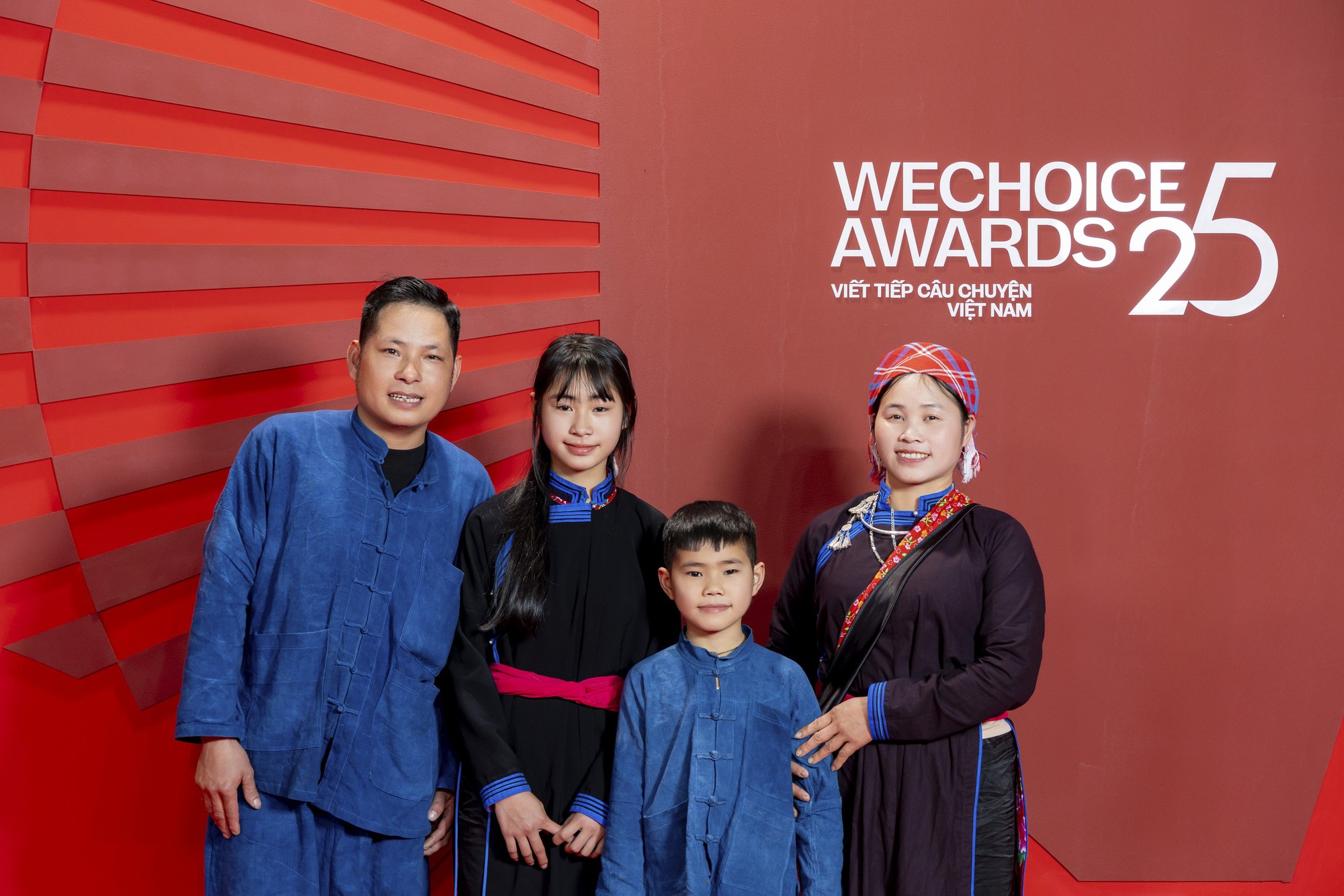 Khung hình hiếm nhất của gia đình chị Thông, tiểu mỹ nhân trong nhà lại khiến cõi mạng xôn xao- Ảnh 5. Khung hình hiếm nhất của gia đình chị Thông, tiểu mỹ nhân trong nhà lại khiến cõi mạng xôn xao- Ảnh 5.