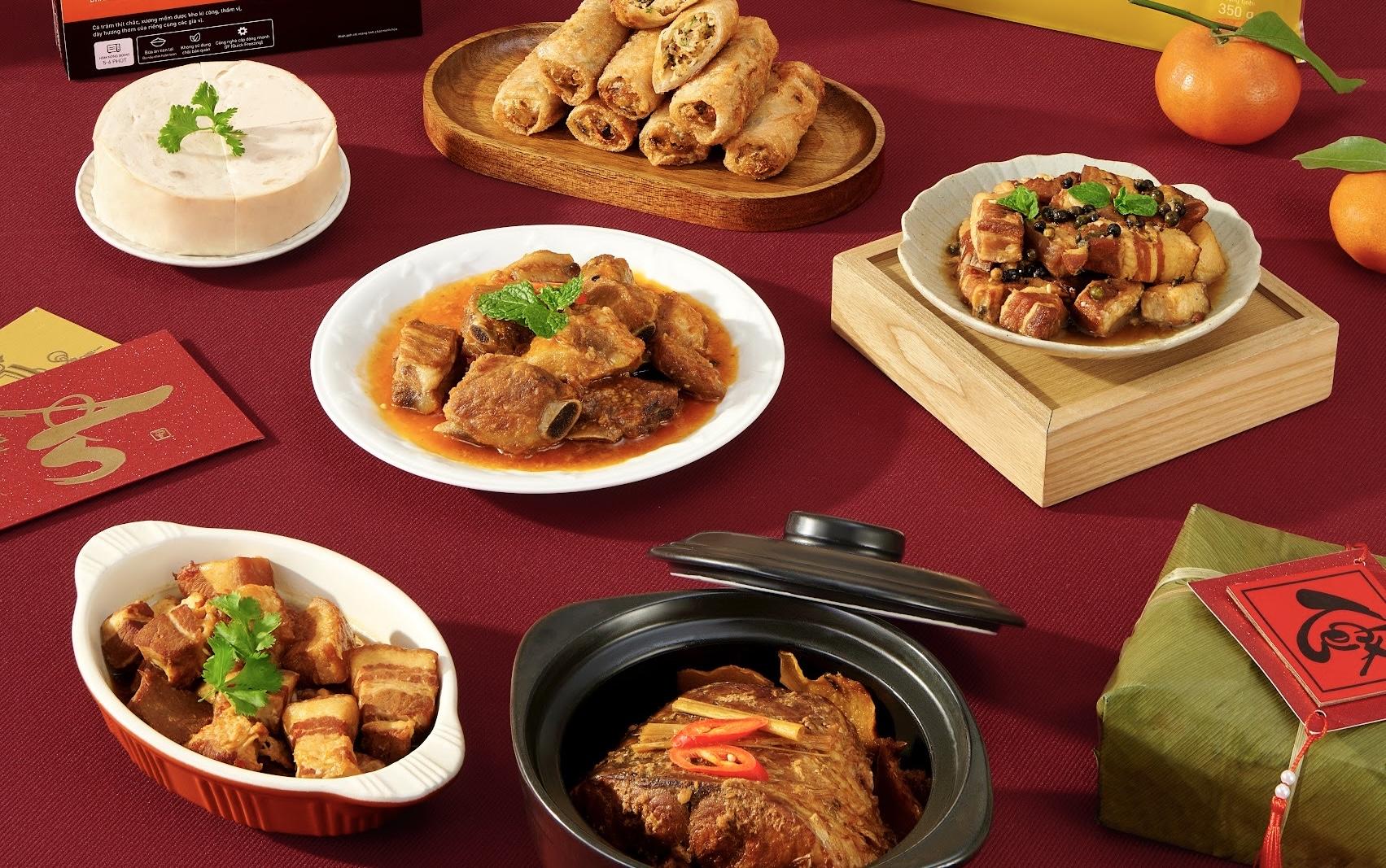 N&agrave;ng d&acirc;u hiện đại ghi điểm nhờ m&acirc;m cơm Tết hấp dẫn, đủ đầy, chuẩn bị cực nhanh gọn- Ảnh 1.