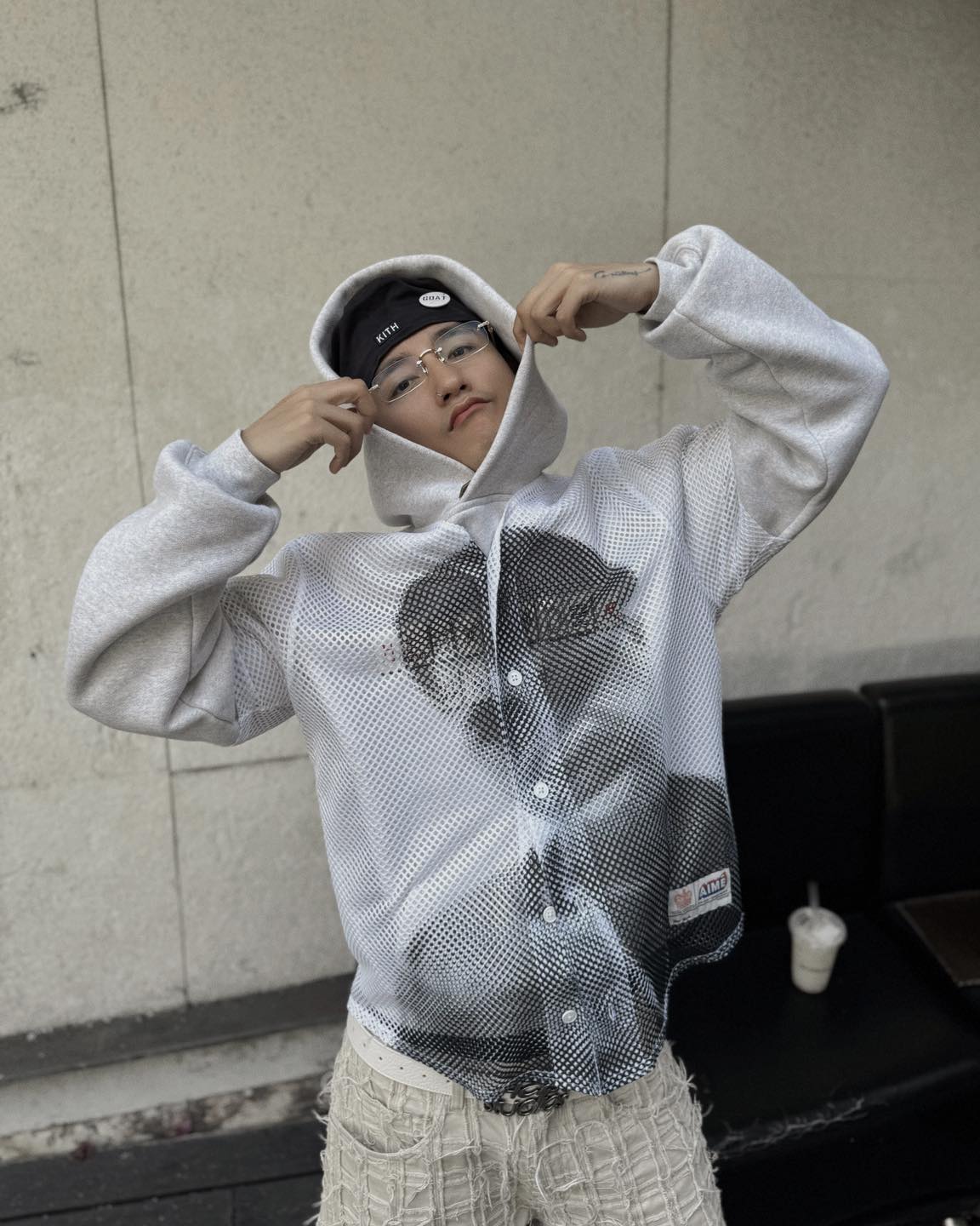 Chuyện kh&ocirc;ng thể ngờ xảy ra với Trấn Th&agrave;nh v&agrave; Sơn T&ugrave;ng tại s&acirc;n bay ng&agrave;y gi&aacute;p Tết- Ảnh 2.