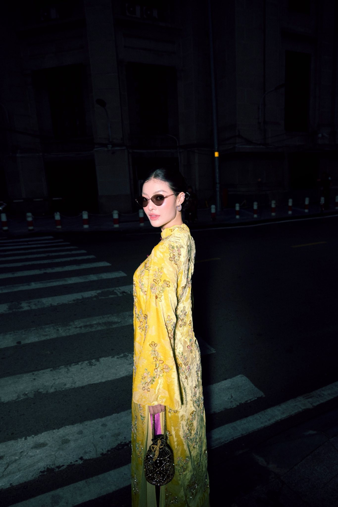 D&agrave;n hoa, &aacute; hậu khoe d&aacute;ng với &aacute;o d&agrave;i Tết- Ảnh 22.