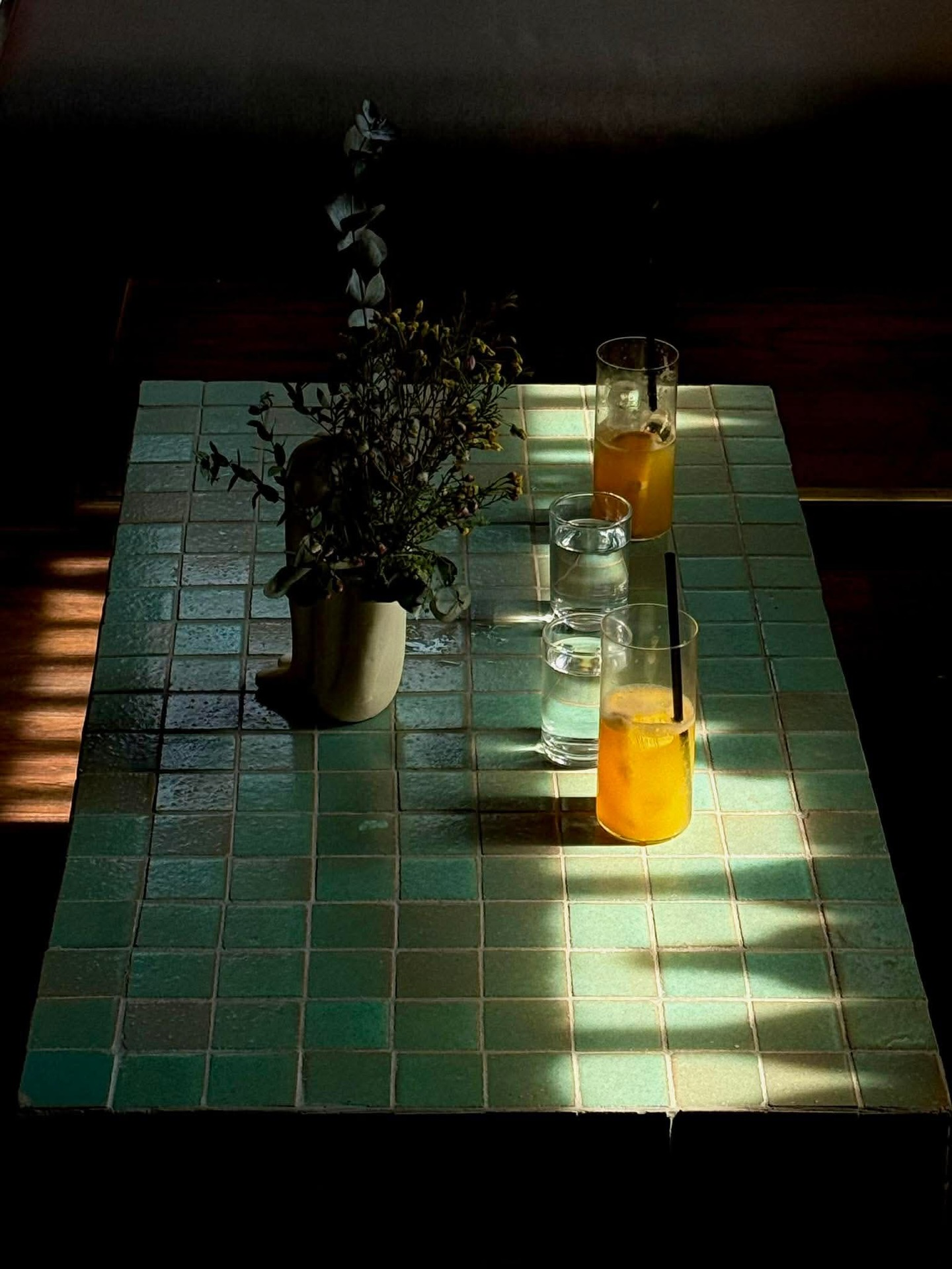 Cuối c&ugrave;ng đ&atilde; t&igrave;m thấy một Listening Bar đậm chất điện ảnh giữa T&acirc;n Định cho những ai muốn 