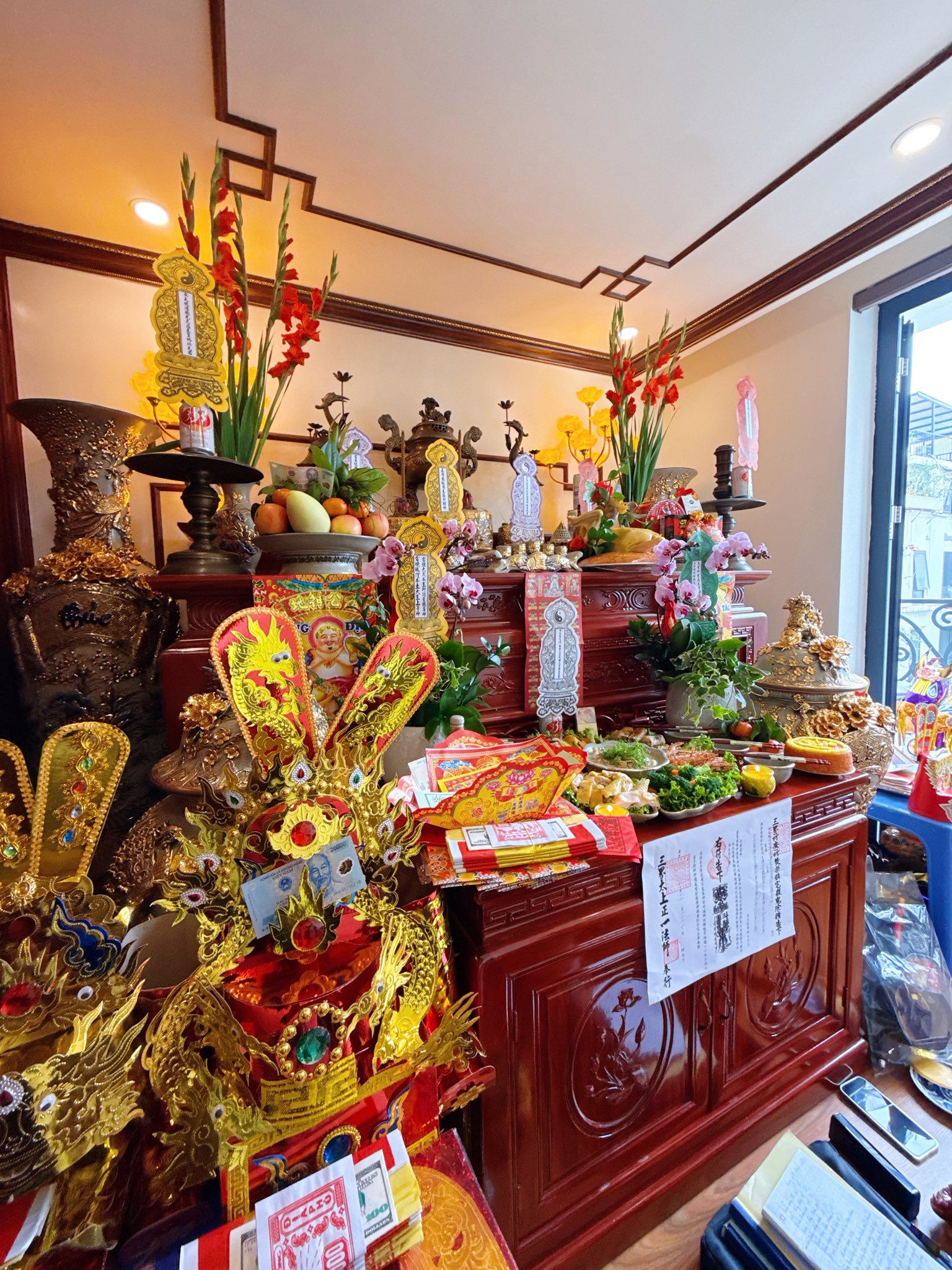 Valentine cũng l&agrave; 27 Tết, hội CEO, ph&uacute; b&agrave; trưng mai - đ&agrave;o - quất ngập biệt thự đọ đẳng cấp: Hoa hồng "thất sủng"?- Ảnh 26.