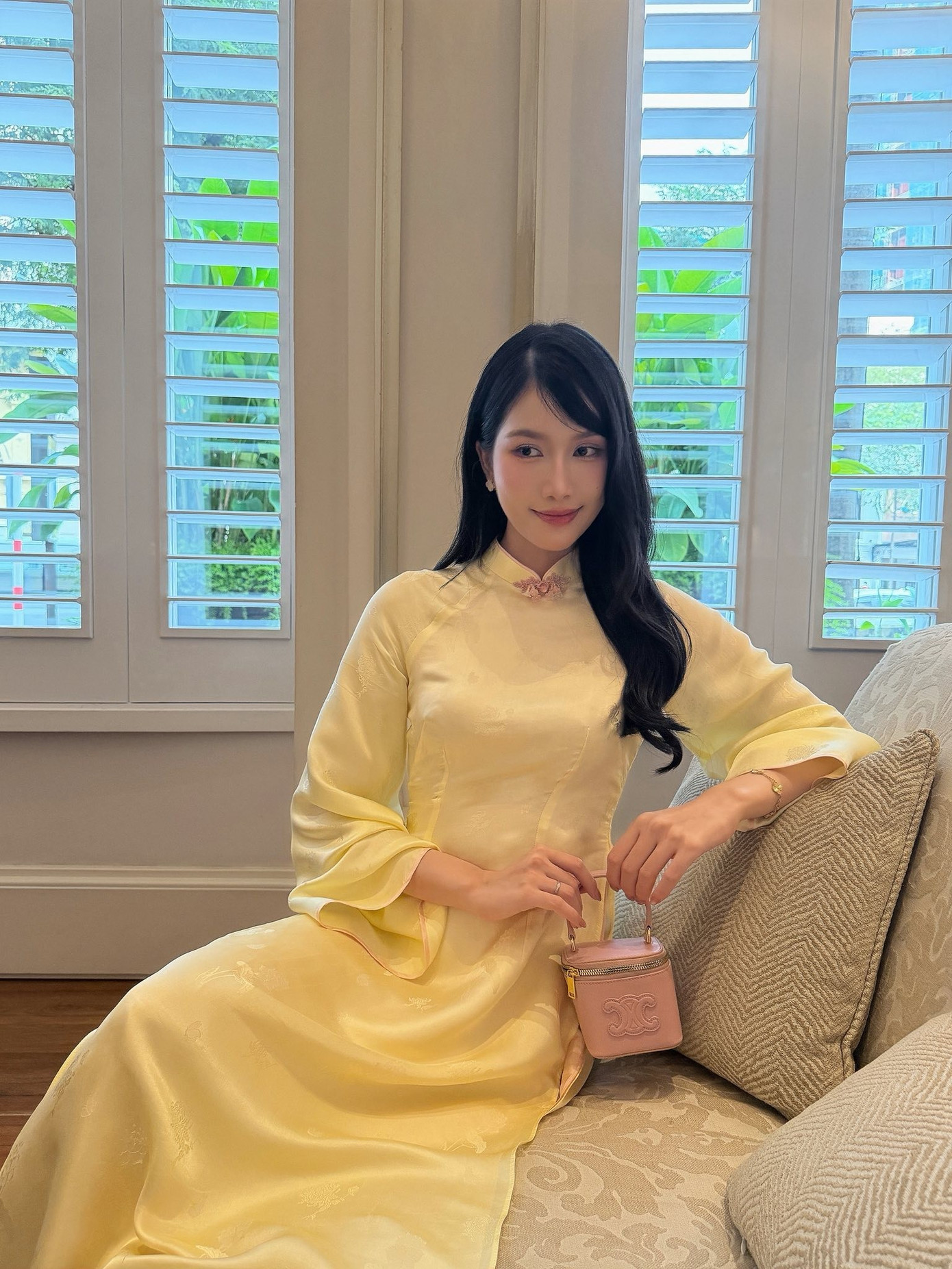 D&agrave;n hoa, &aacute; hậu khoe d&aacute;ng với &aacute;o d&agrave;i Tết- Ảnh 17.