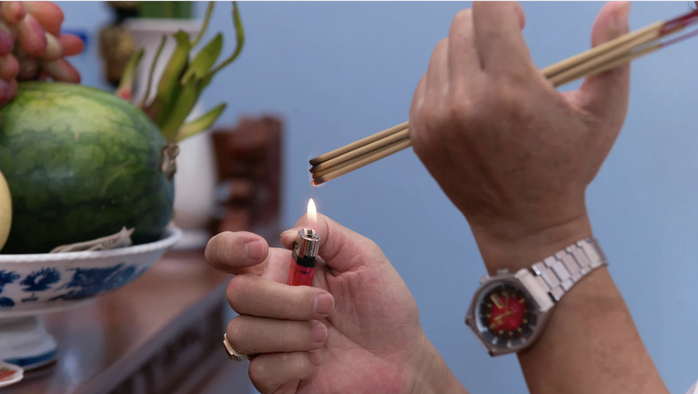 Đốt v&agrave;ng m&atilde;, thắp nhang ng&agrave;y Tết tr&aacute;nh ảnh hưởng sức khoẻ- Ảnh 1.