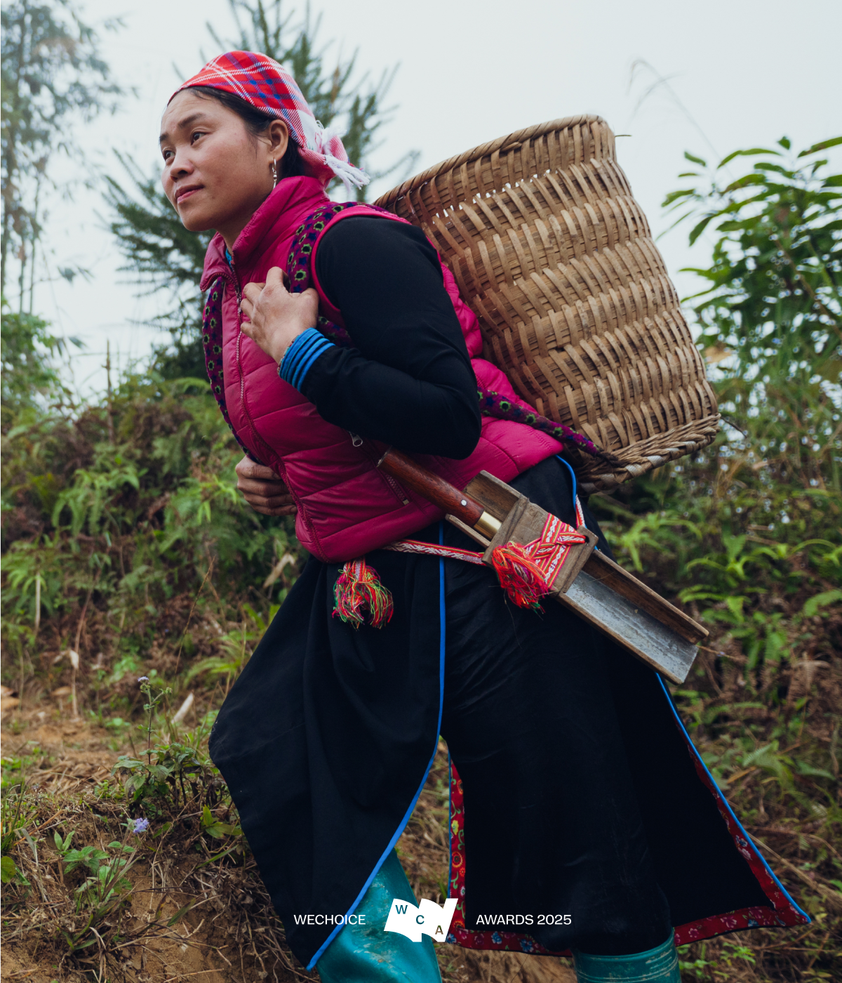 Mang 8 chiếc b&aacute;nh gi&agrave;y, 3 con lợn v&agrave; muối đi đ&oacute;n d&acirc;u: Anh H&agrave; v&agrave; chị Th&ocirc;ng bắt đầu cuộc h&ocirc;n nh&acirc;n "mặn m&ograve;i"- Ảnh 1.