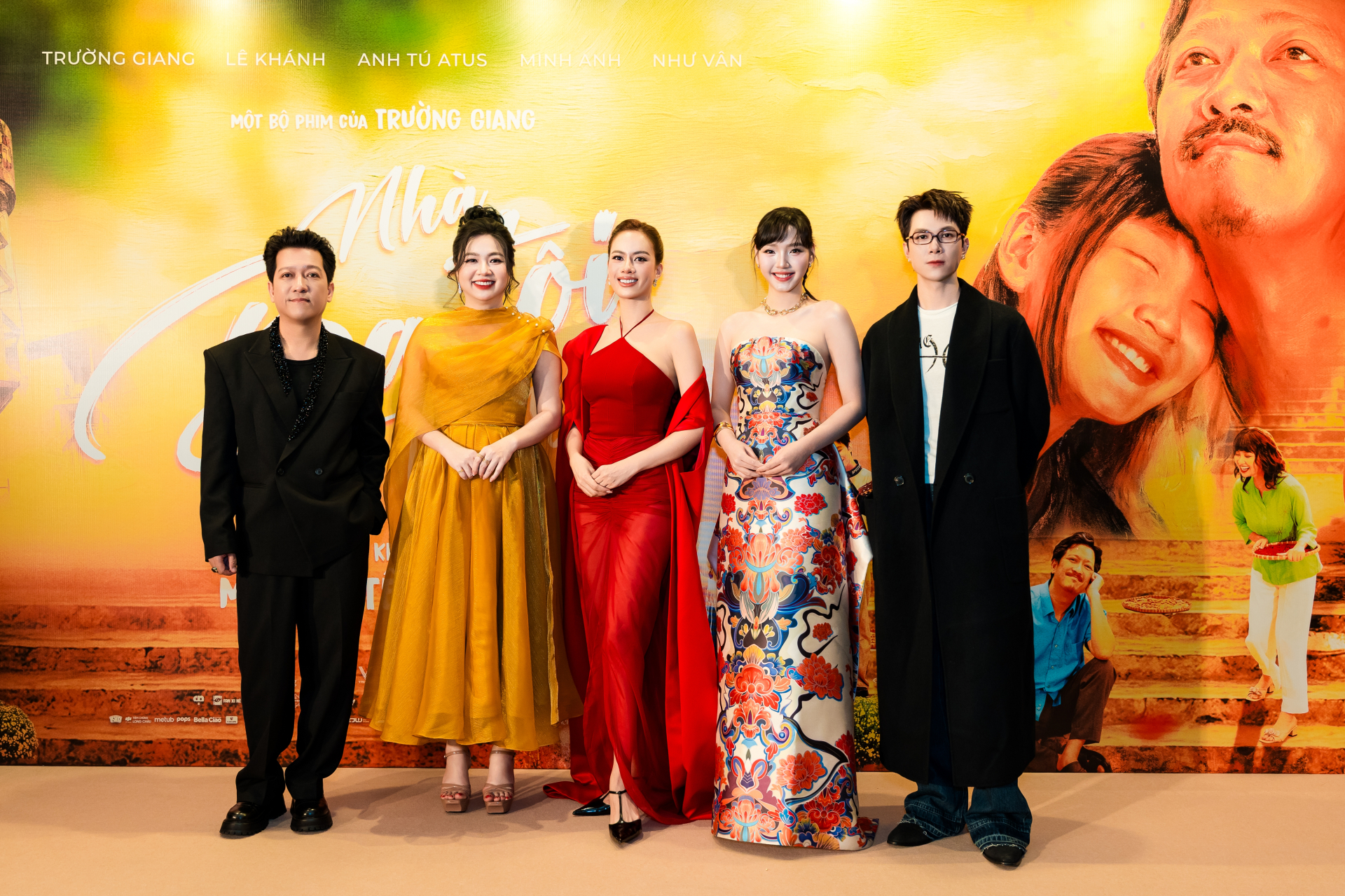 C&oacute; 1/10 nhan sắc n&agrave;y đủ chiến thắng cả thi&ecirc;n hạ: Giai nh&acirc;n Vbiz tuyệt mỹ, đẹp từ mặt tới body- Ảnh 1.