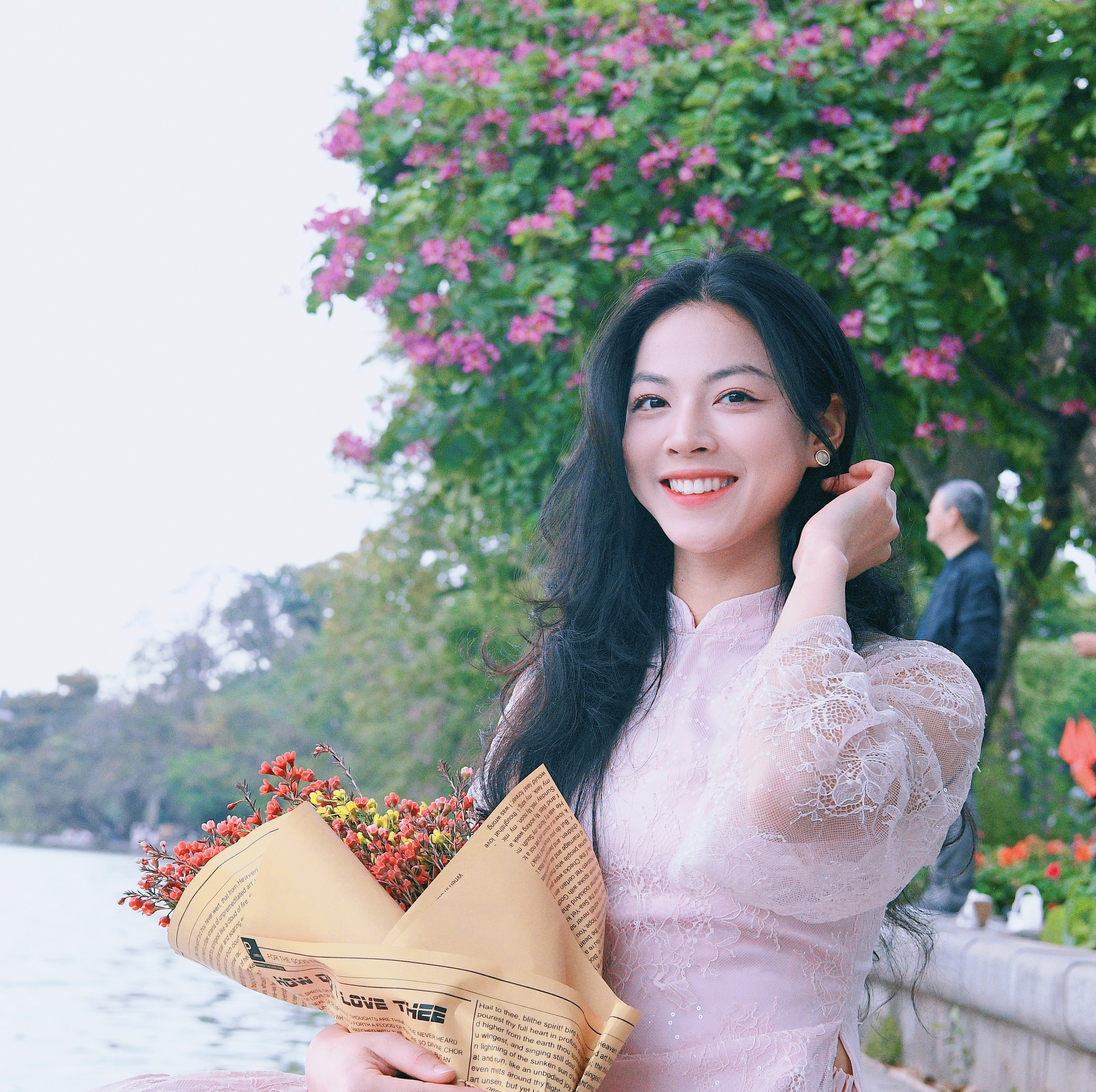 Ng&agrave;y Tết gặp Kim Anh - &ldquo;Nữ thần biết bay&rdquo; 19 tuổi g&acirc;y sốt Đ&ocirc;ng Nam &Aacute;, visual 