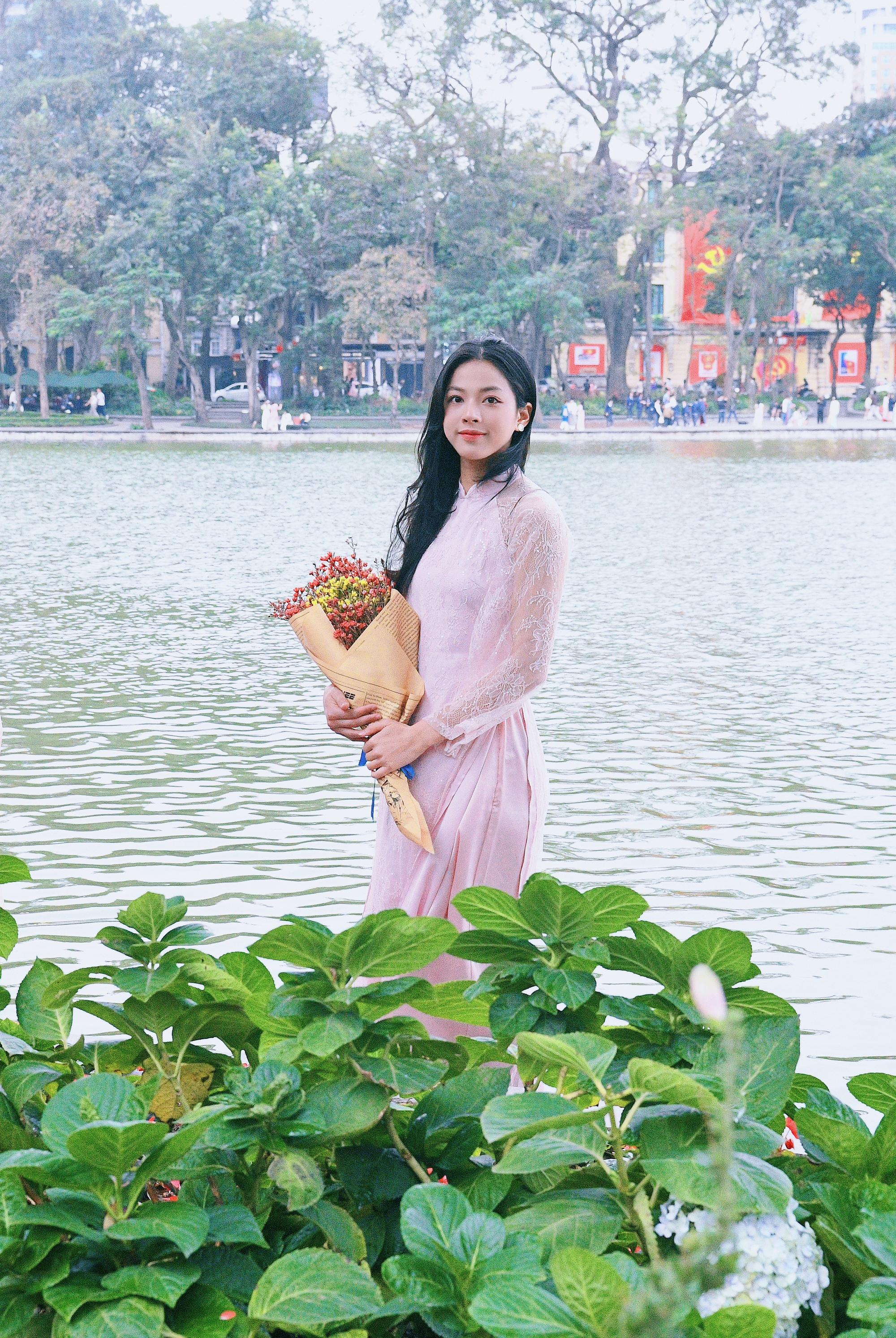 Ng&agrave;y Tết gặp Kim Anh - &ldquo;Nữ thần biết bay&rdquo; 19 tuổi g&acirc;y sốt Đ&ocirc;ng Nam &Aacute;, visual 