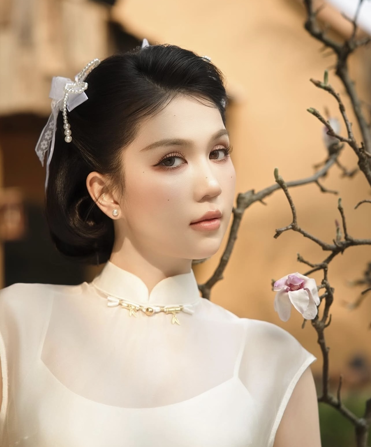 Ngọc Trinh m&agrave; sao ai nh&igrave;n cũng ra Bạch Lộc- Ảnh 8.