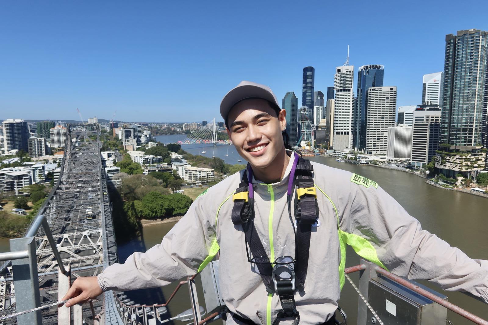 Khi người trẻ xem h&agrave;nh tr&igrave;nh bay như một phần của kỳ nghỉ- Ảnh 3.