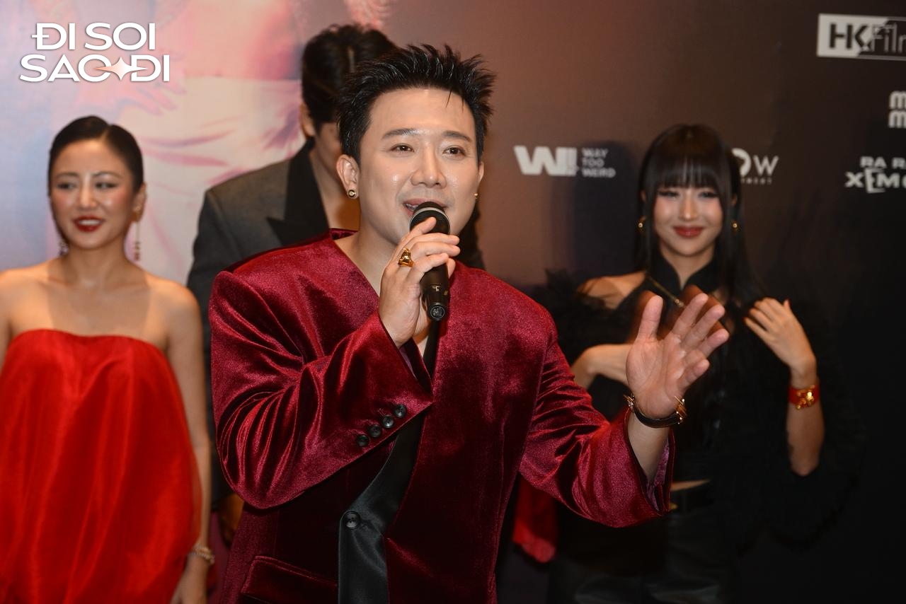 Thảm đỏ HOT nhất h&ocirc;m nay: Trấn Th&agrave;nh cười t&iacute;t mắt cạnh người y&ecirc;u cũ, Văn Mai Hương đẹp sang như đo&aacute; hồng rực rỡ- Ảnh 4.