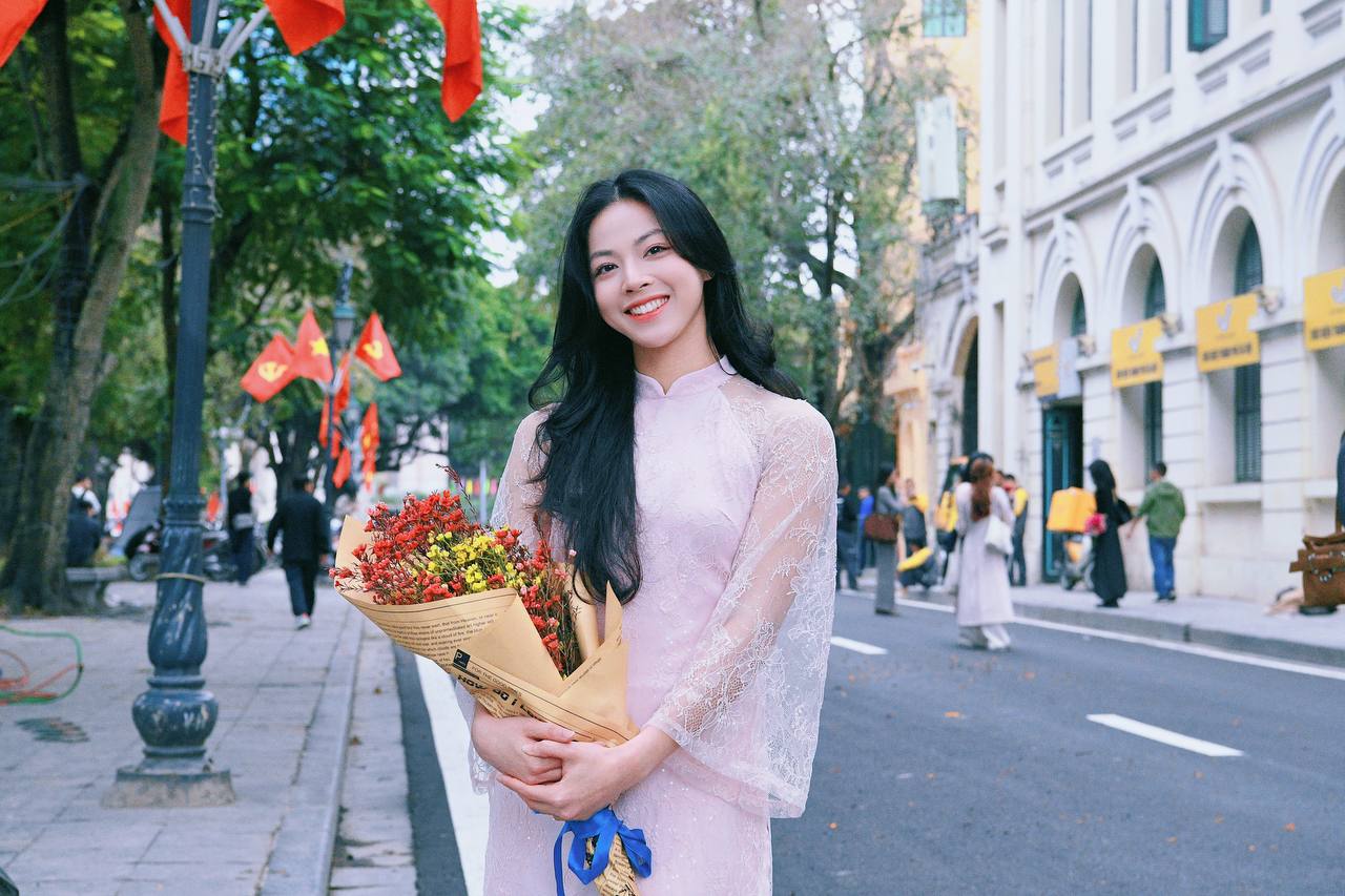 Ng&agrave;y Tết gặp Kim Anh - &ldquo;Nữ thần biết bay&rdquo; 19 tuổi g&acirc;y sốt Đ&ocirc;ng Nam &Aacute;, visual 