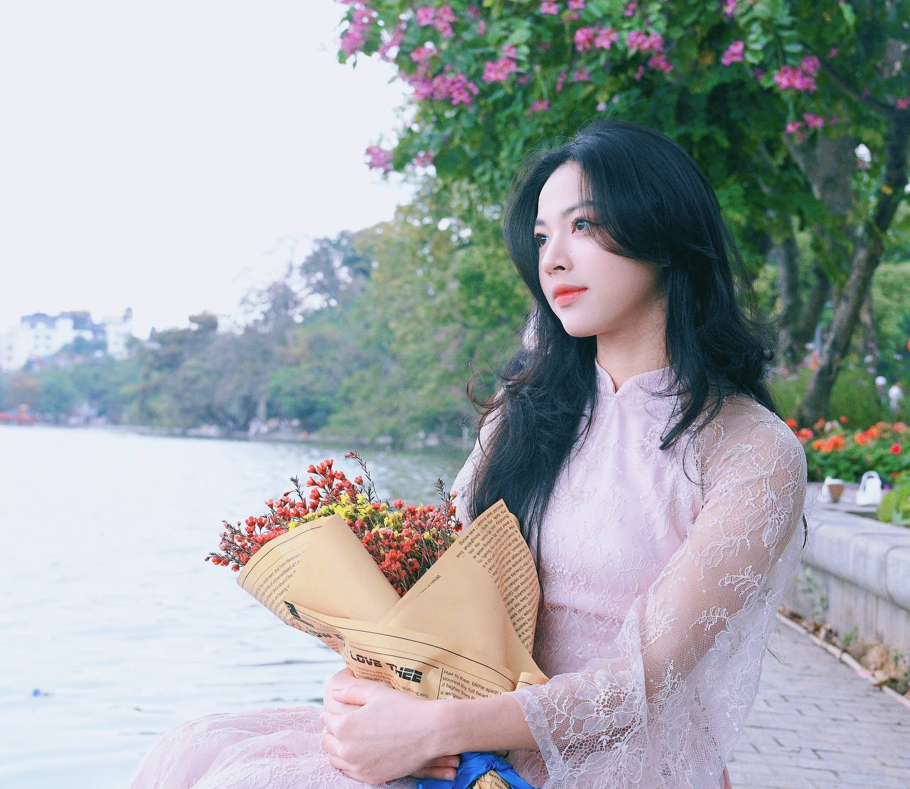 Ng&agrave;y Tết gặp Kim Anh - &ldquo;Nữ thần biết bay&rdquo; 19 tuổi g&acirc;y sốt Đ&ocirc;ng Nam &Aacute;, visual 