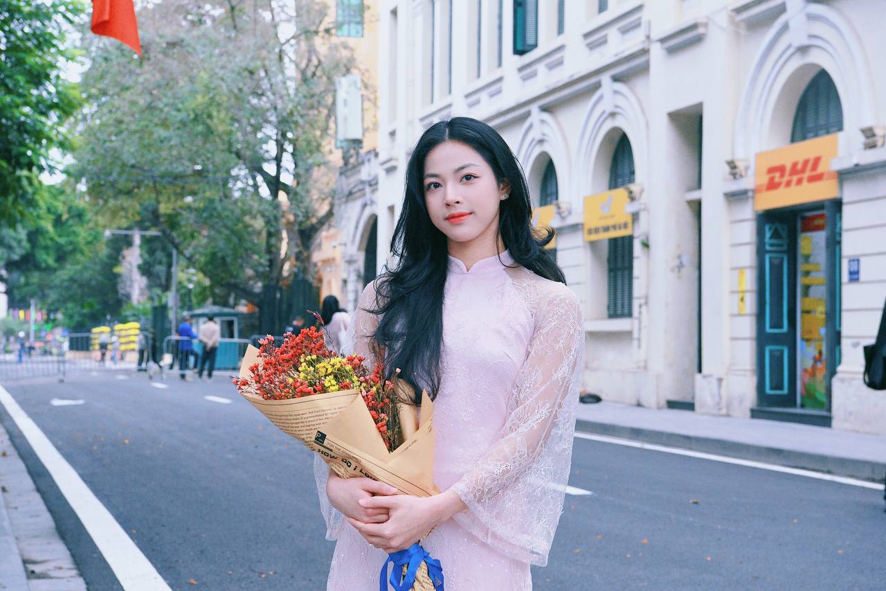 Ng&agrave;y Tết gặp Kim Anh - &ldquo;Nữ thần biết bay&rdquo; 19 tuổi g&acirc;y sốt Đ&ocirc;ng Nam &Aacute;, visual 