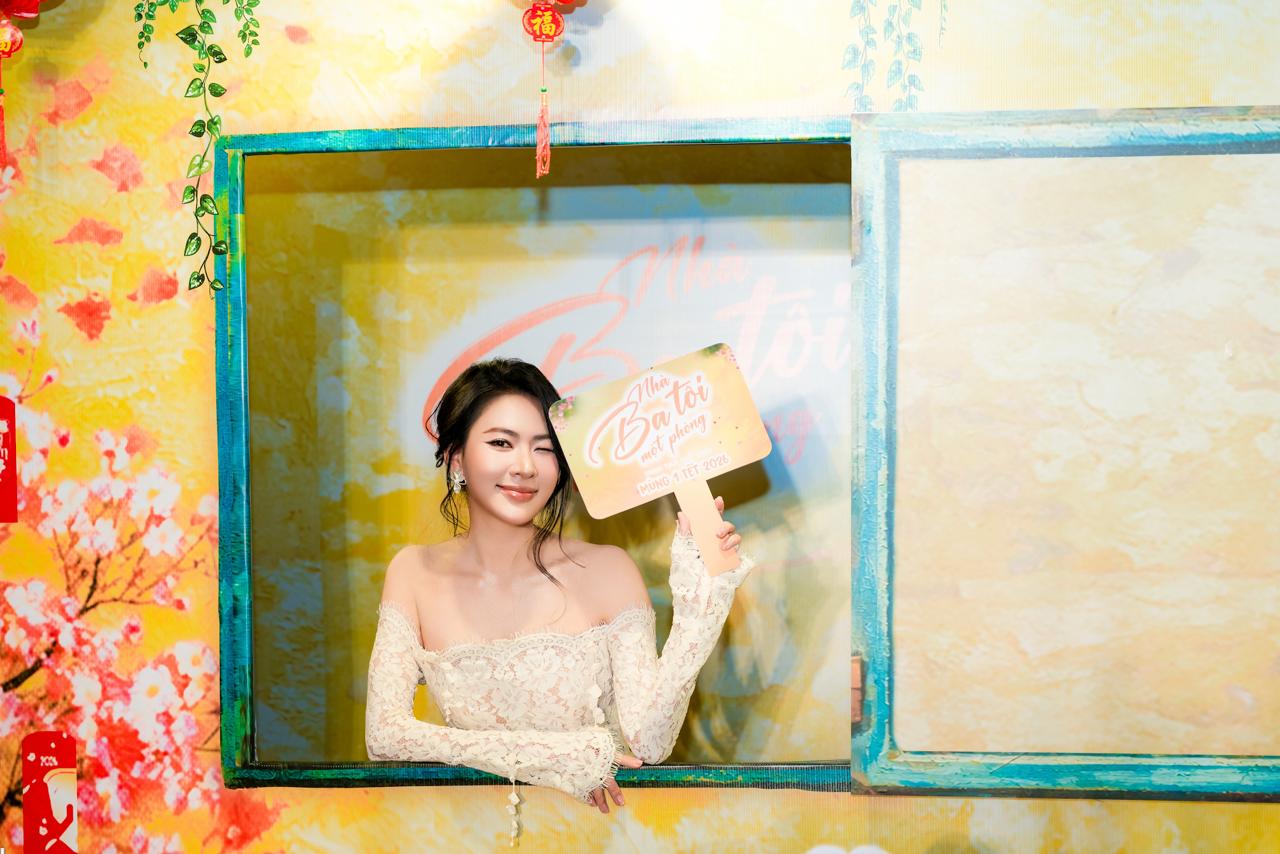 C&oacute; 1/10 nhan sắc n&agrave;y đủ chiến thắng cả thi&ecirc;n hạ: Giai nh&acirc;n Vbiz tuyệt mỹ, đẹp từ mặt tới body- Ảnh 2.