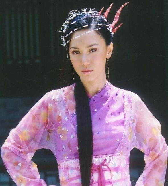 Ngọc nữ showbiz lấy chồng ngoại quốc hơn 17 tuổi, c&oacute; 2 con ri&ecirc;ng v&agrave; c&aacute;i kết bất ngờ khi l&agrave;m mẹ kế h&agrave;o m&ocirc;n- Ảnh 5.