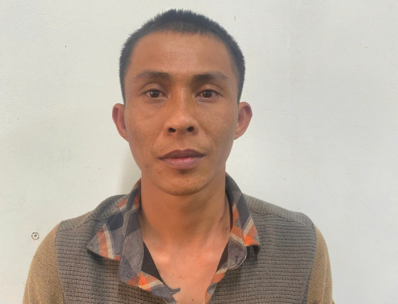 Lừa b&aacute;n c&acirc;y cảnh gi&aacute; rẻ, chiếm đoạt tiền tỷ- Ảnh 1.