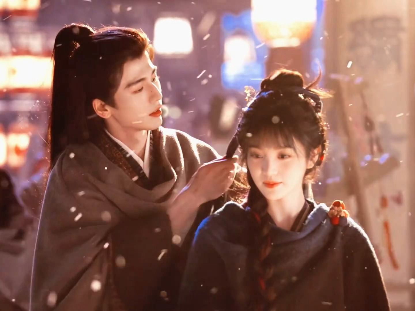 10 cặp đ&ocirc;i ng&ocirc;n t&igrave;nh xả ảnh cực hot nh&acirc;n dịp Valentine: Địch Lệ Nhiệt Ba v&agrave; t&igrave;nh trẻ cực đẹp đ&ocirc;i, c&oacute; anh y&ecirc;u tận 3 c&ocirc;- Ảnh 2.