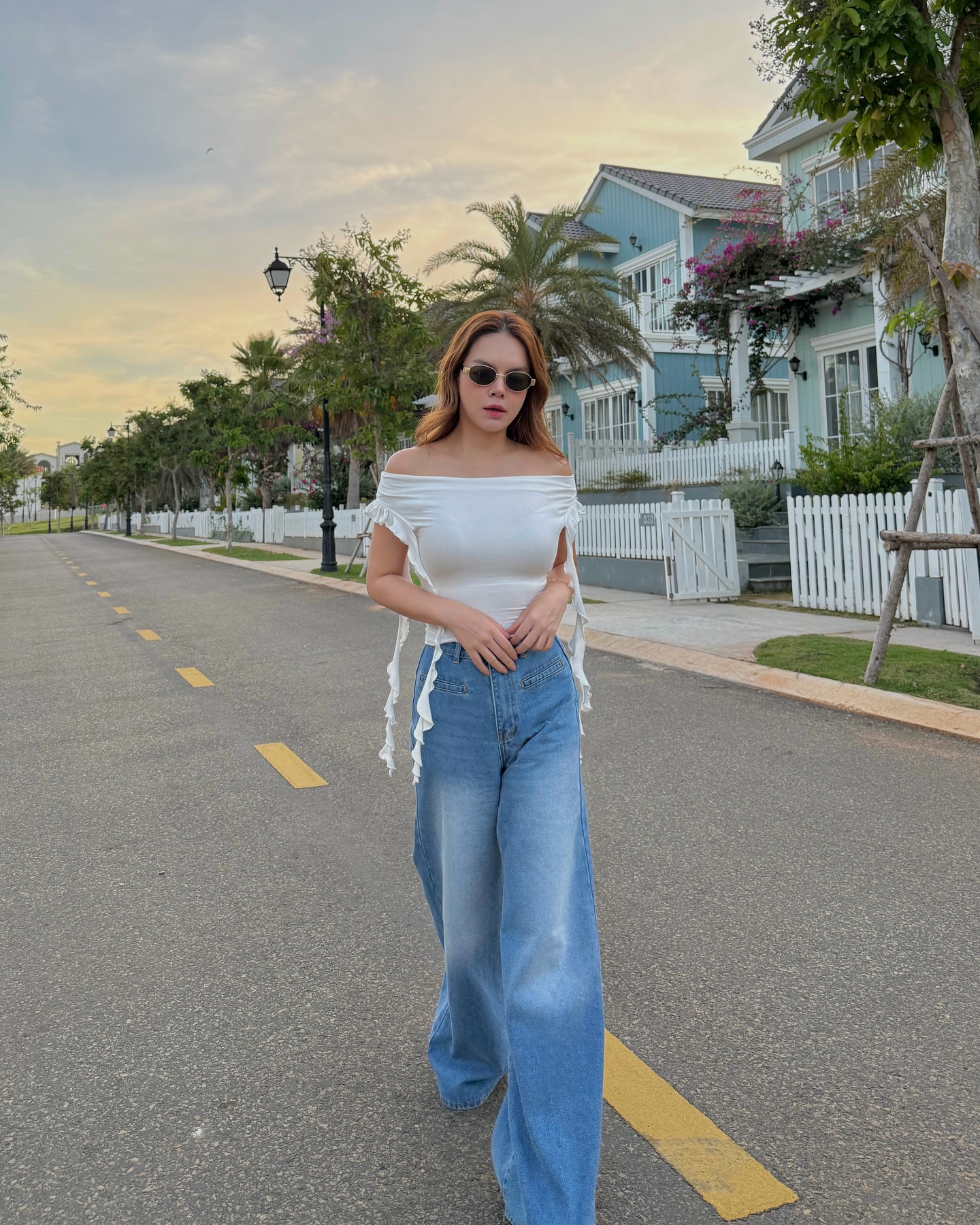 Một mỹ nh&acirc;n Việt ngo&agrave;i 40 tuổi mặc quần jeans cực xuất sắc, mix đồ đa dạng ngắm m&atilde;i kh&ocirc;ng ch&aacute;n- Ảnh 10.