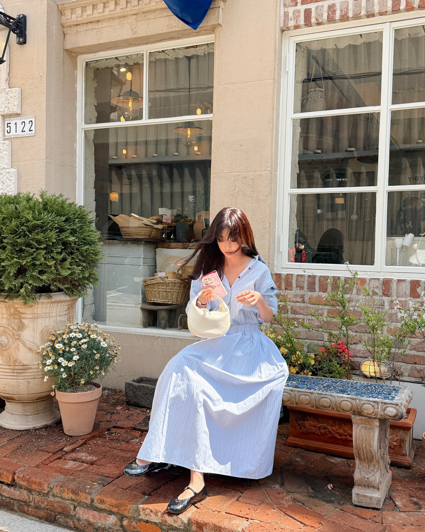 4 c&ocirc;ng thức mặc đồ đi ch&uacute;c Tết chuẩn thanh lịch m&agrave; phụ nữ ngo&agrave;i 40 tuổi n&ecirc;n ghim từ b&acirc;y giờ- Ảnh 8.