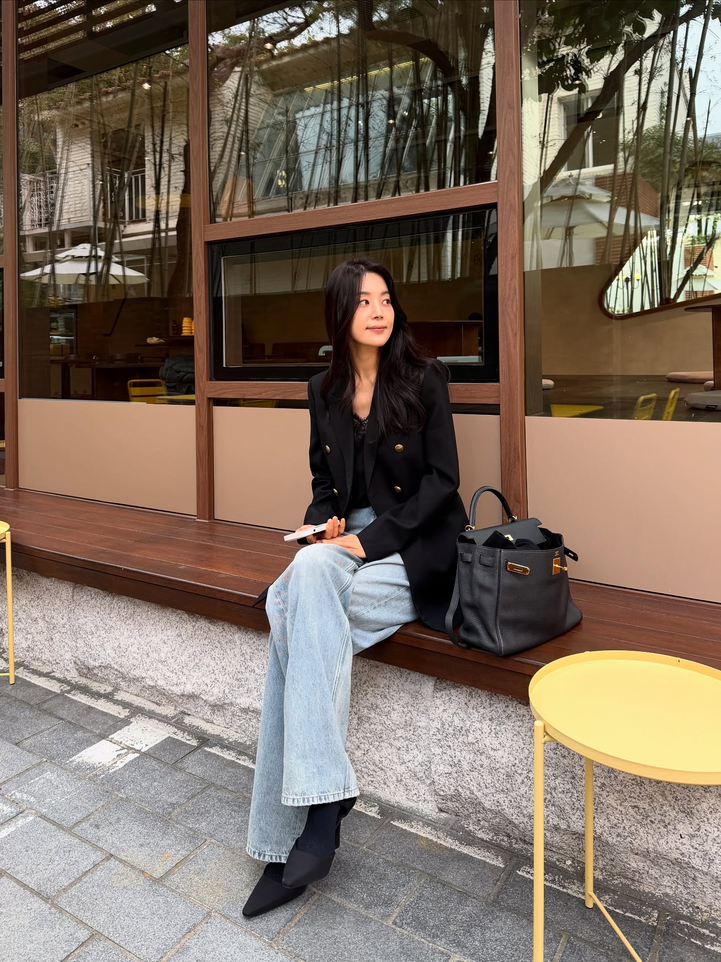 4 c&ocirc;ng thức mặc đồ đi ch&uacute;c Tết chuẩn thanh lịch m&agrave; phụ nữ ngo&agrave;i 40 tuổi n&ecirc;n ghim từ b&acirc;y giờ- Ảnh 6.